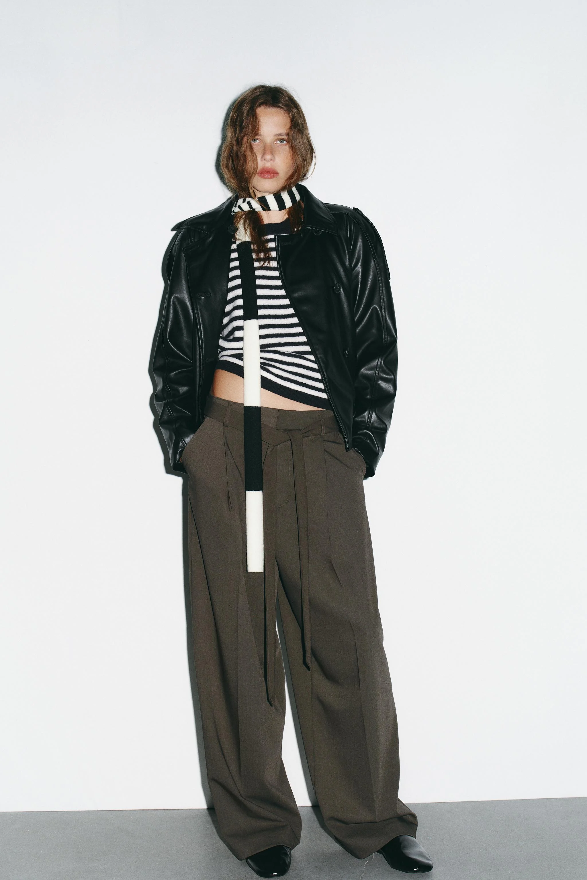 کت چرمی مصنوعی کمربند دار