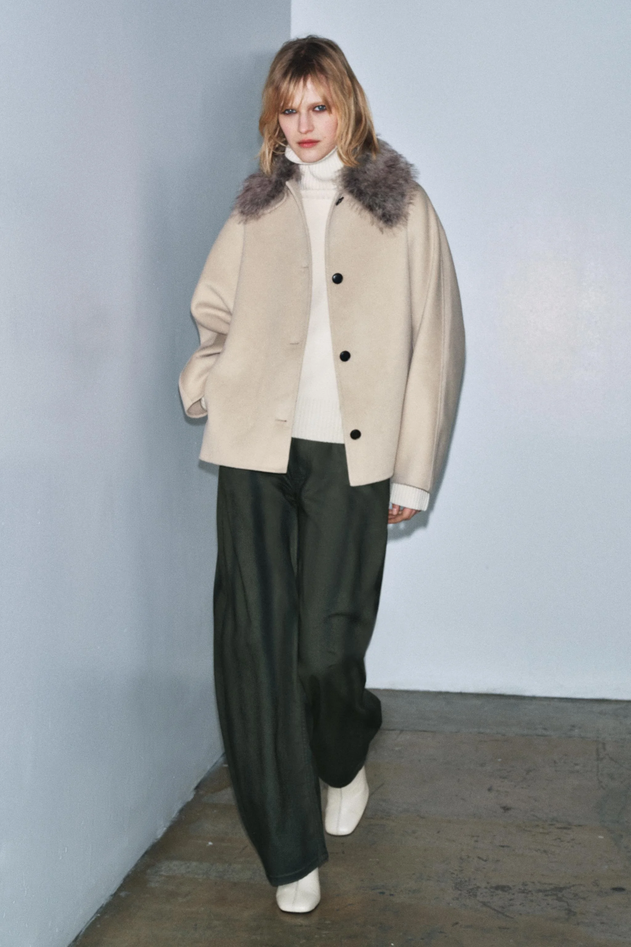 کت بافت پشمی با یقه خز مصنوعی ZW COLLECTION