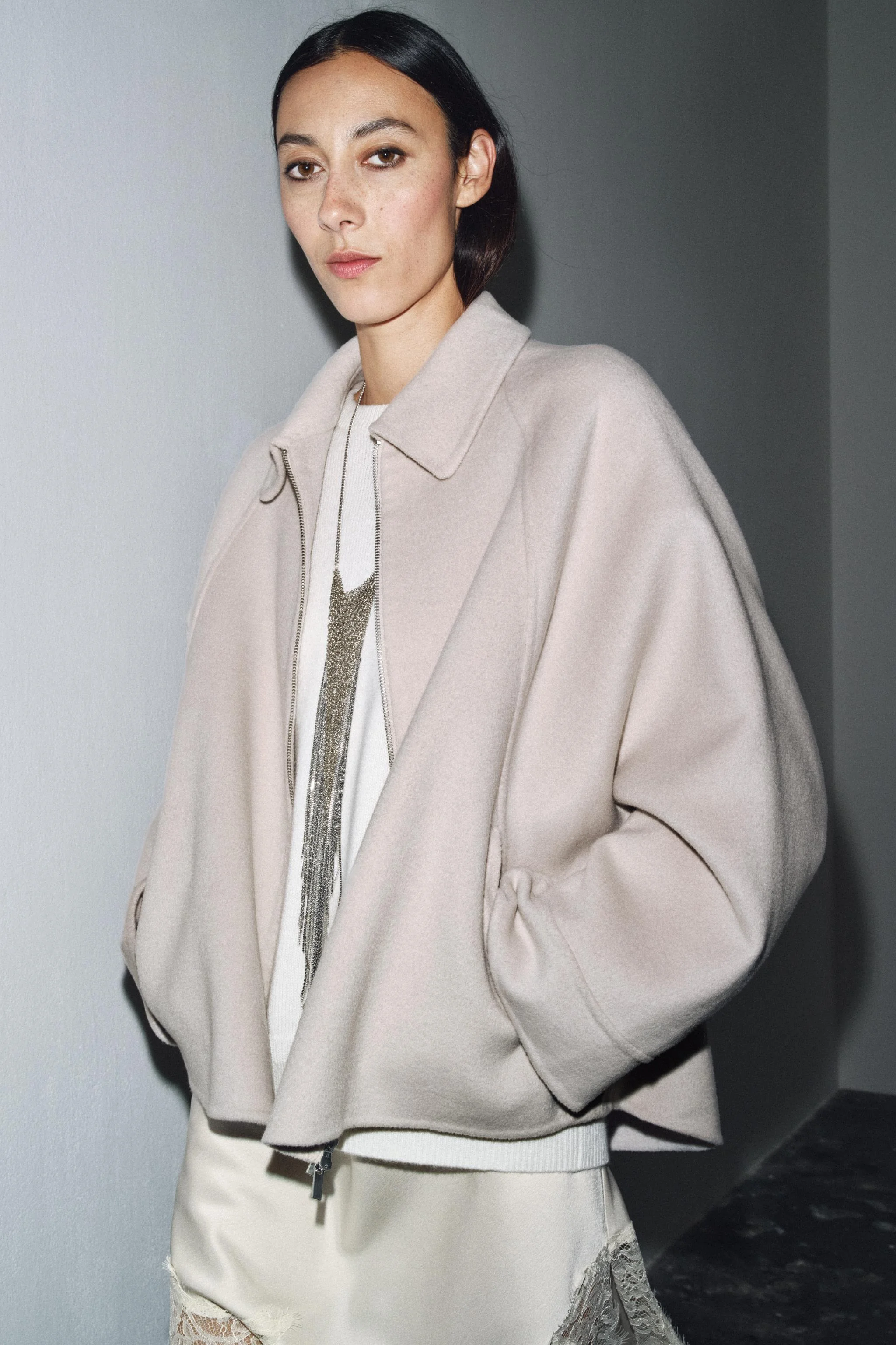 کت پشمی زیپ دار مجموعه ZW کت پشمی زیپ دار مجموعه ZW