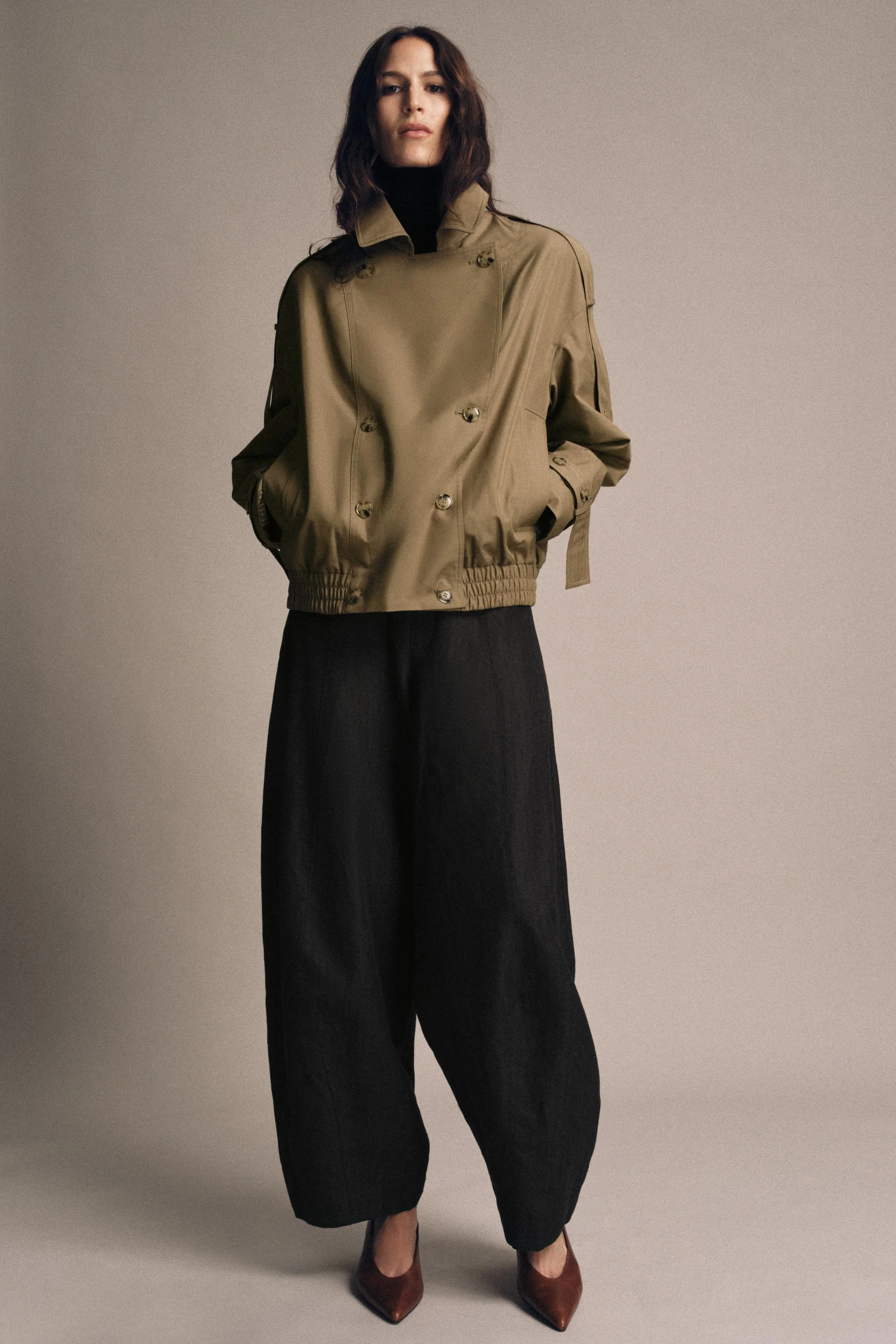 بارانی ترنچ لحافی با یقه خز مصنوعی ZW COLLECTION بارانی ترنچ لحافی با یقه خز مصنوعی ZW COLLECTION