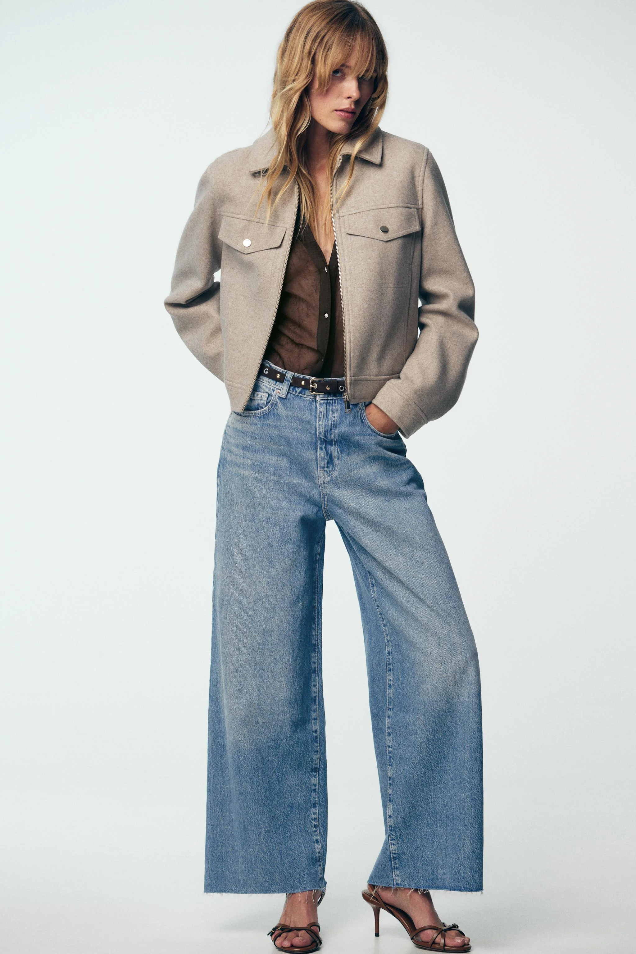 ژاکت زیپ دار با بافت نرم