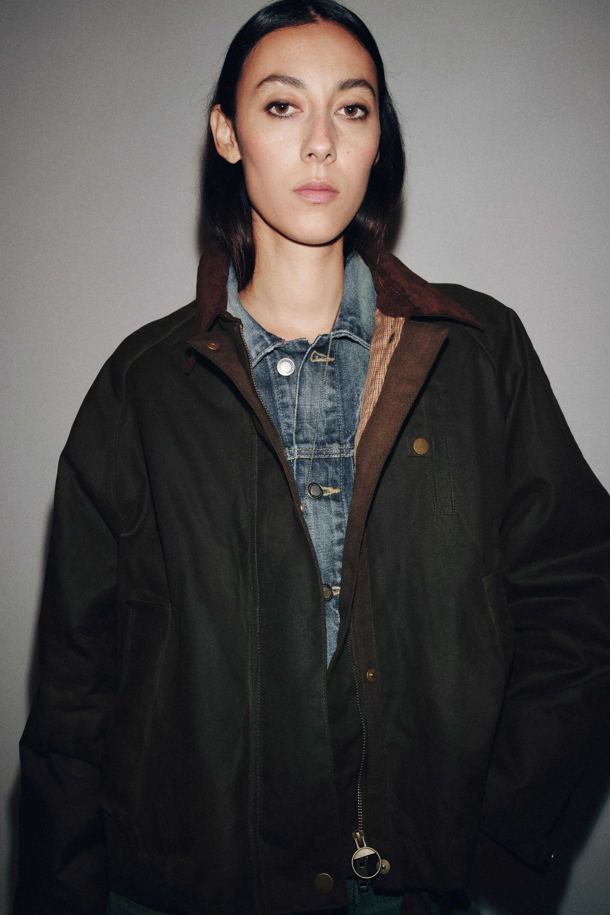 کت واکس خورده یقه متضاد ZW COLLECTION