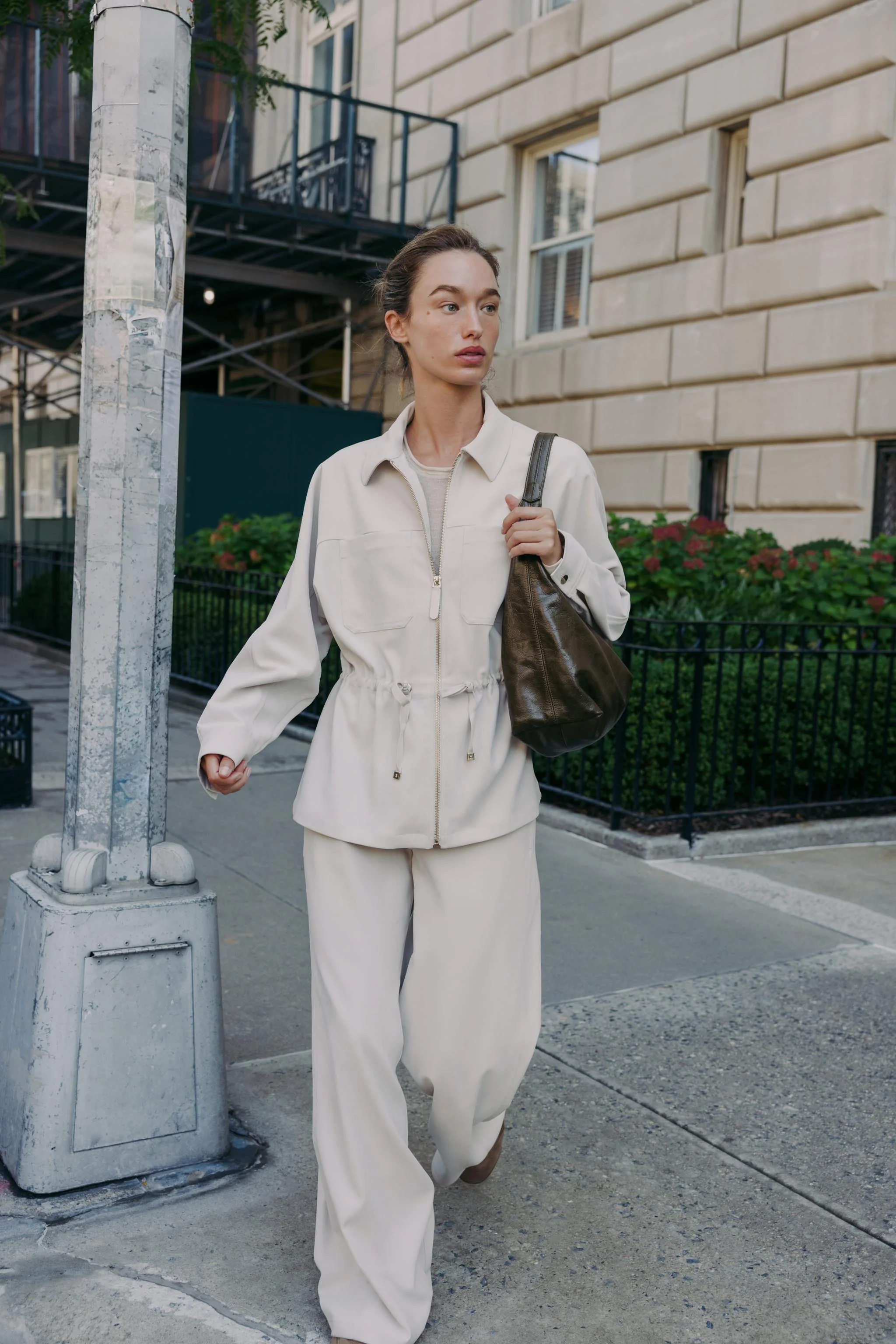 کت با کمر قابل تنظیم و جیب