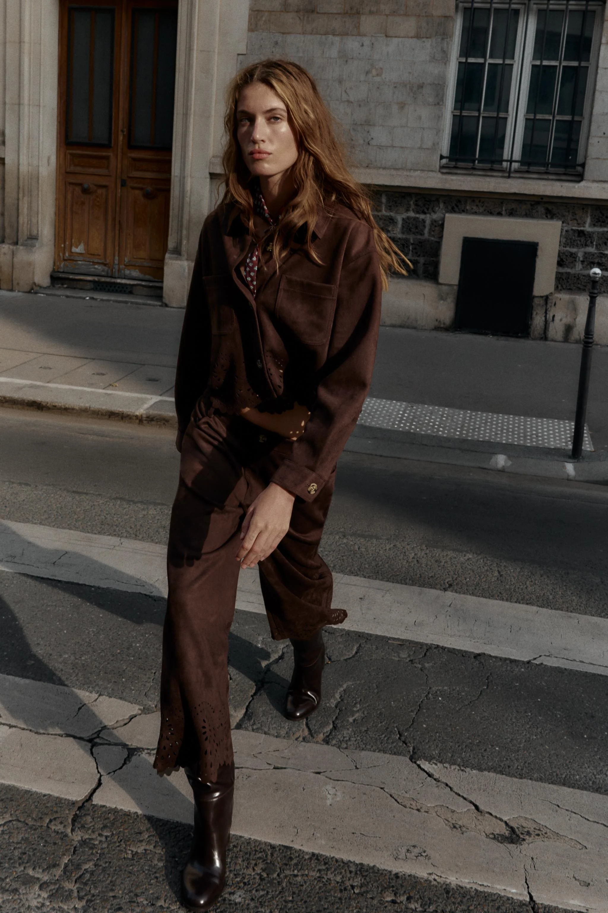 کت یقه برگردان با لبه برش خورده