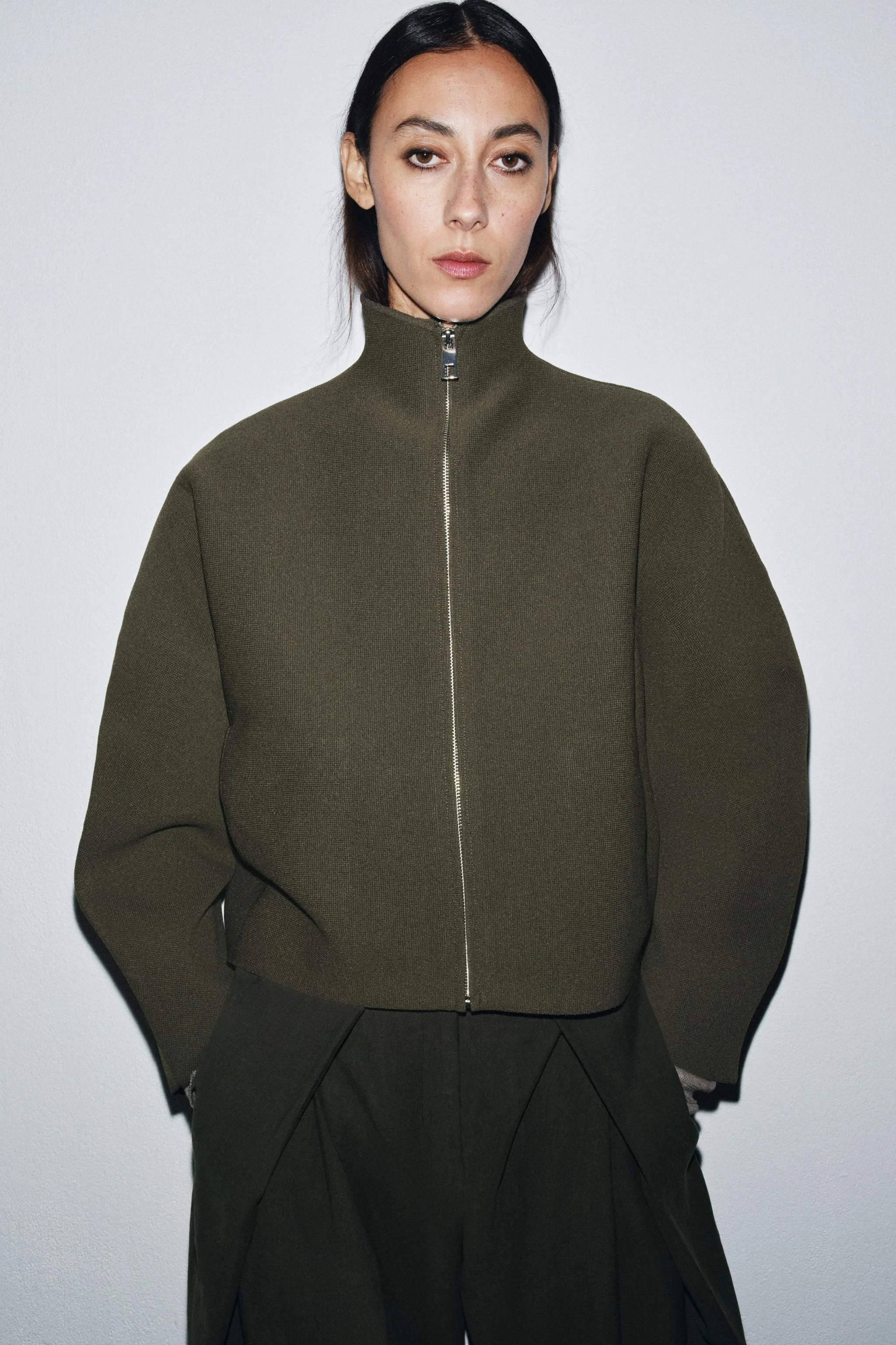 ژاکت بافتنی زیپ‌دار