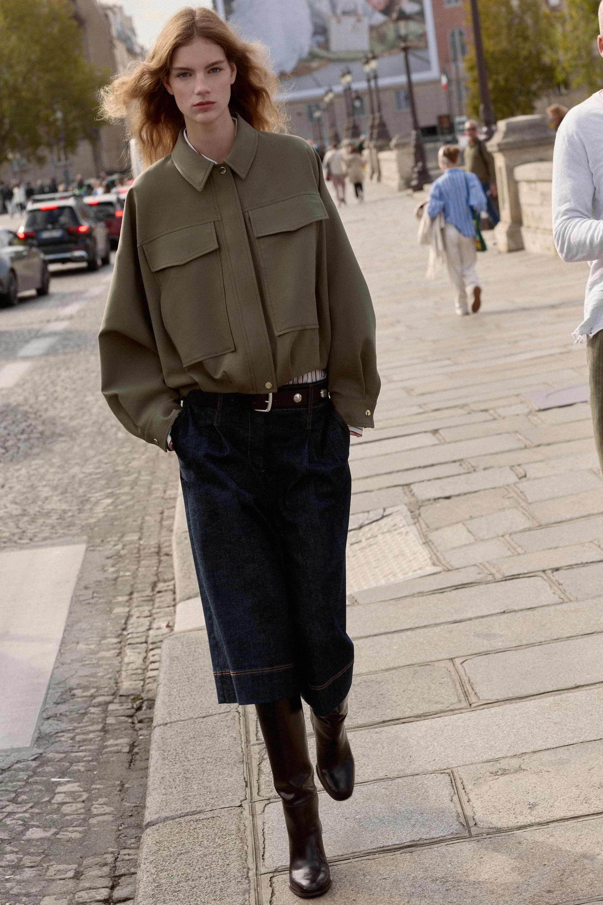 کاپشن مدل خلبانی با جیب های بزرگ کاپشن مدل خلبانی با جیب های بزرگ