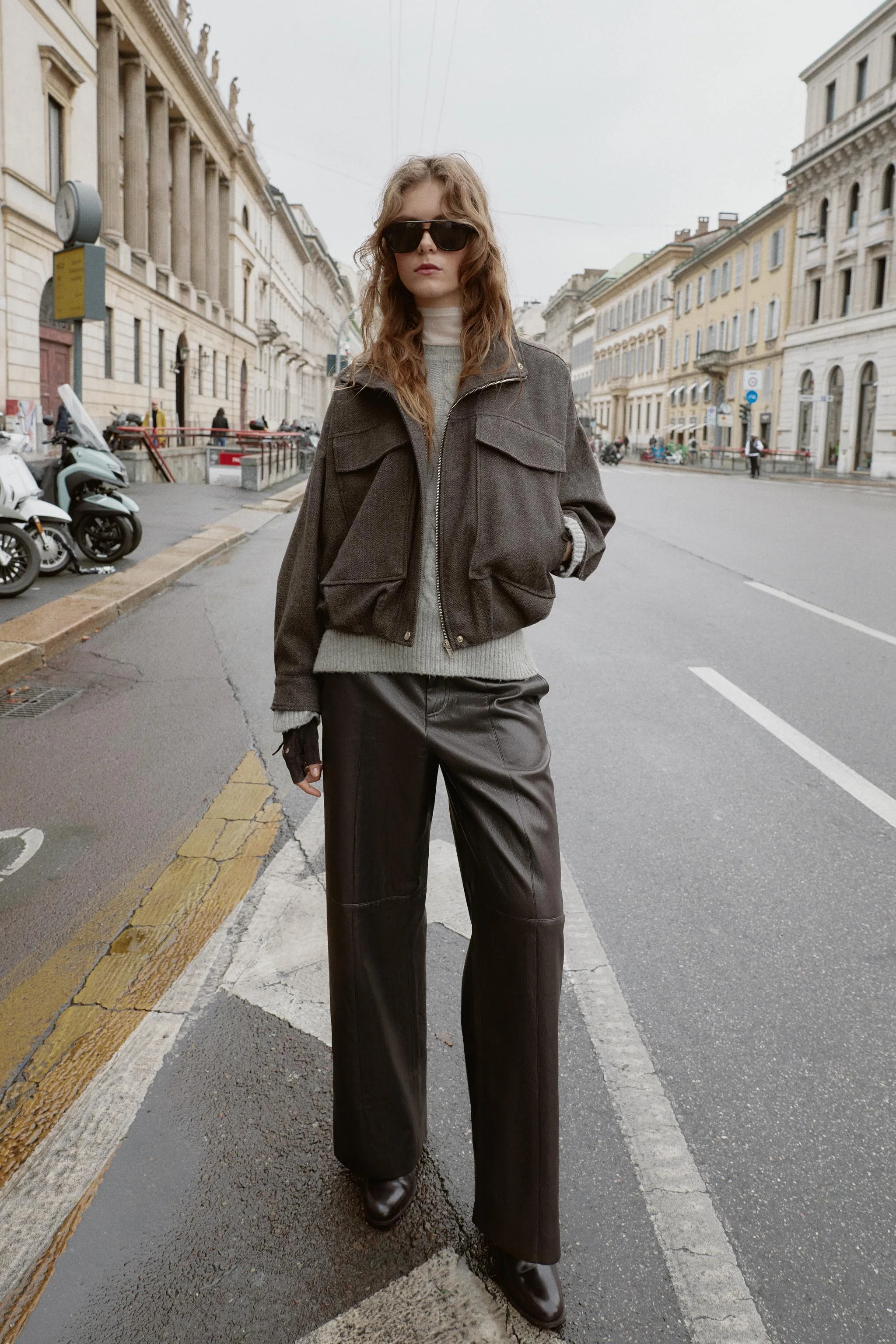 کاپشن خلبانی بادکنکی طرح شاهماهی کاپشن خلبانی بادکنکی طرح شاهماهی