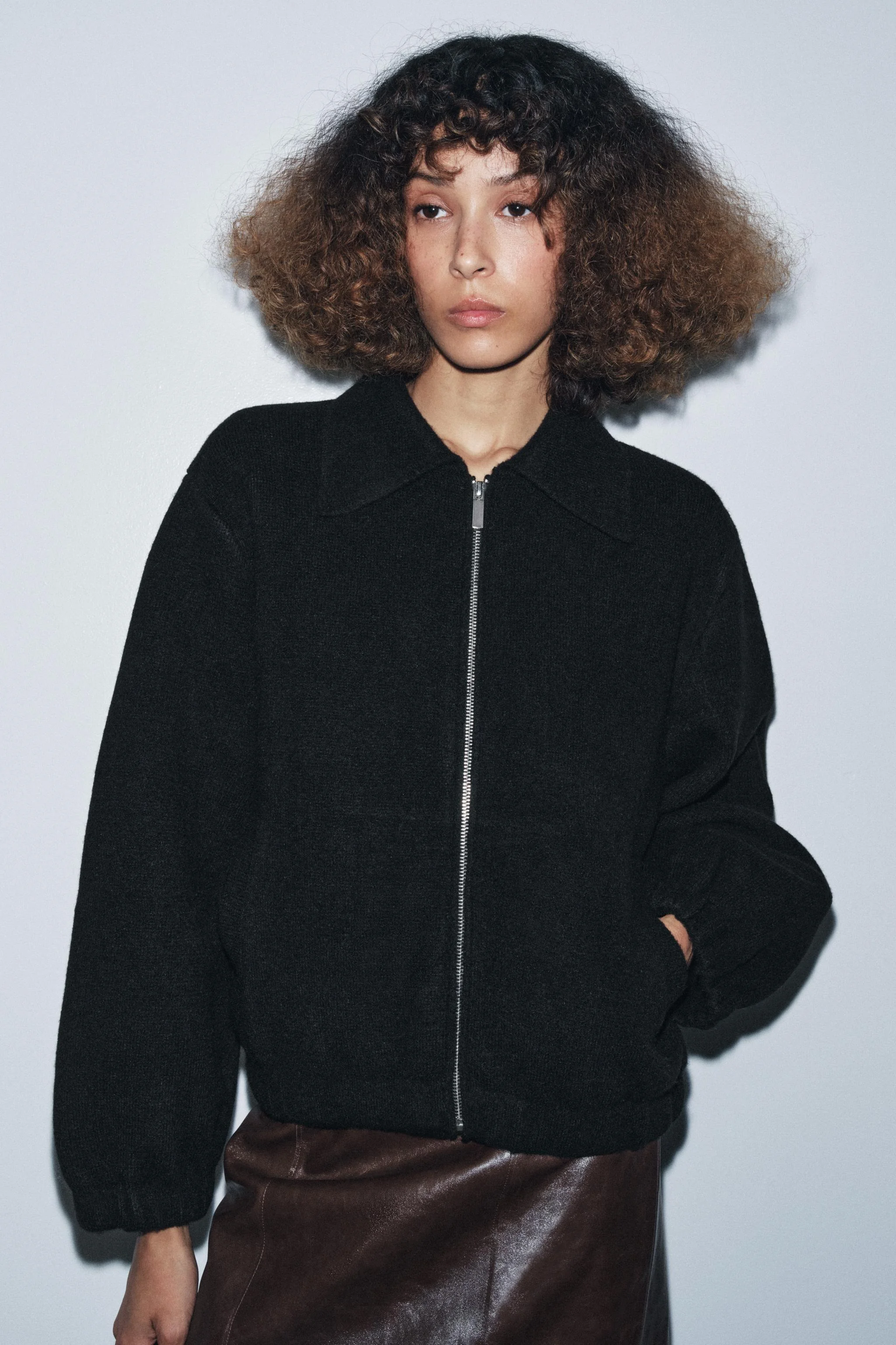 ژاکت بافتنی زیپ‌دار مدل خلبانی