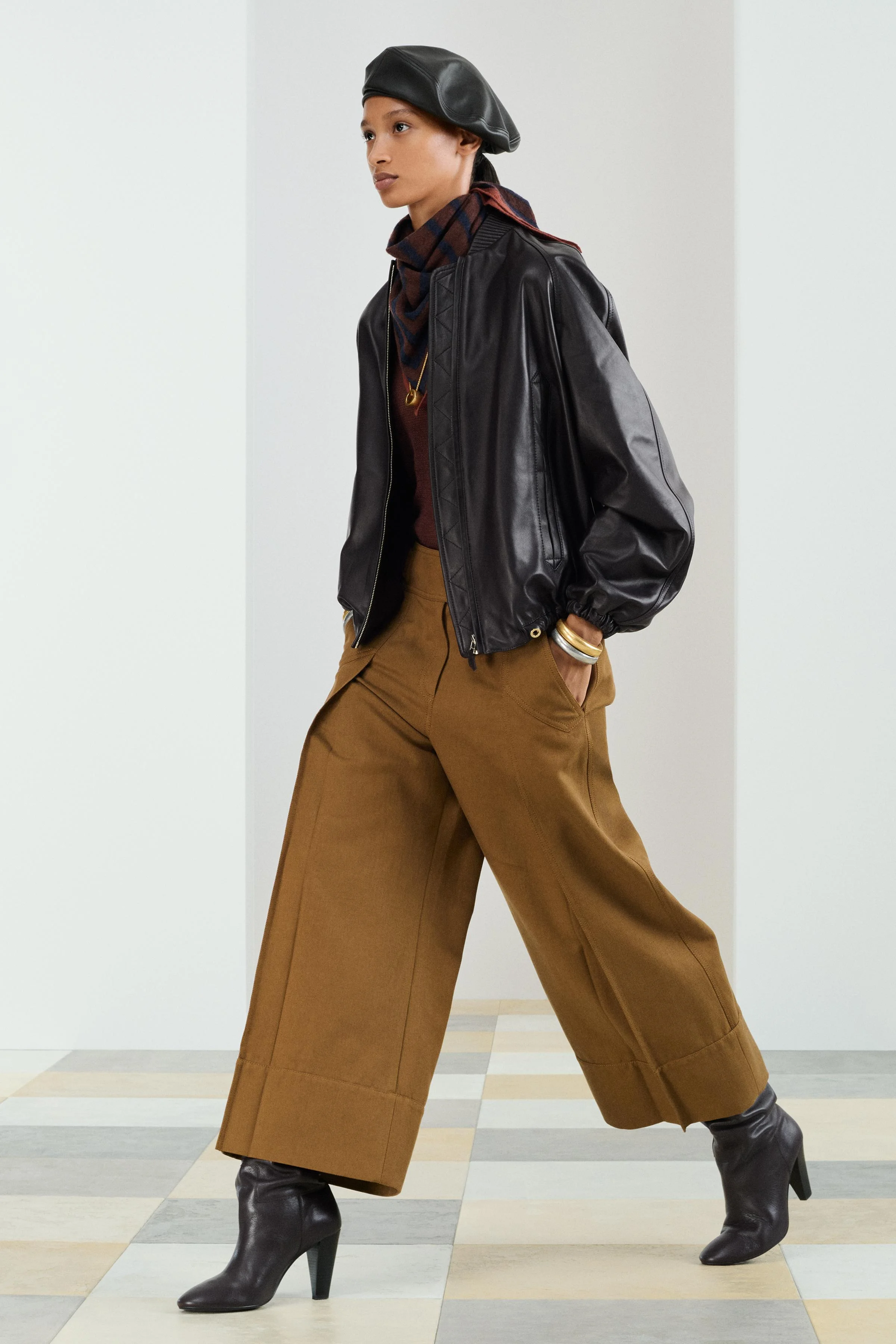 بمب افکن چرمی CCN بمب افکن چرمی CCN