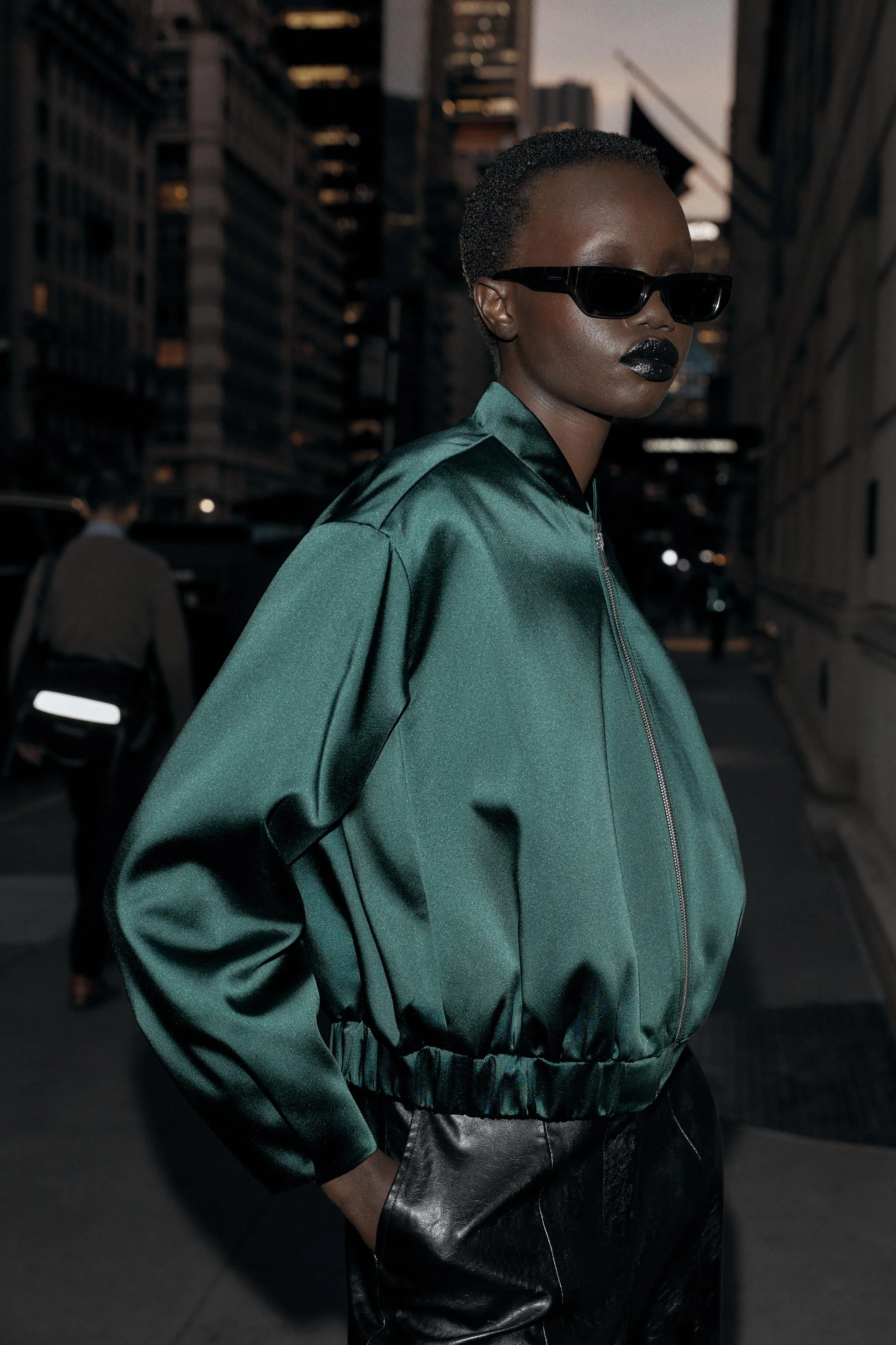 کاپشن ساتن مدل خلبانی کاپشن ساتن مدل خلبانی