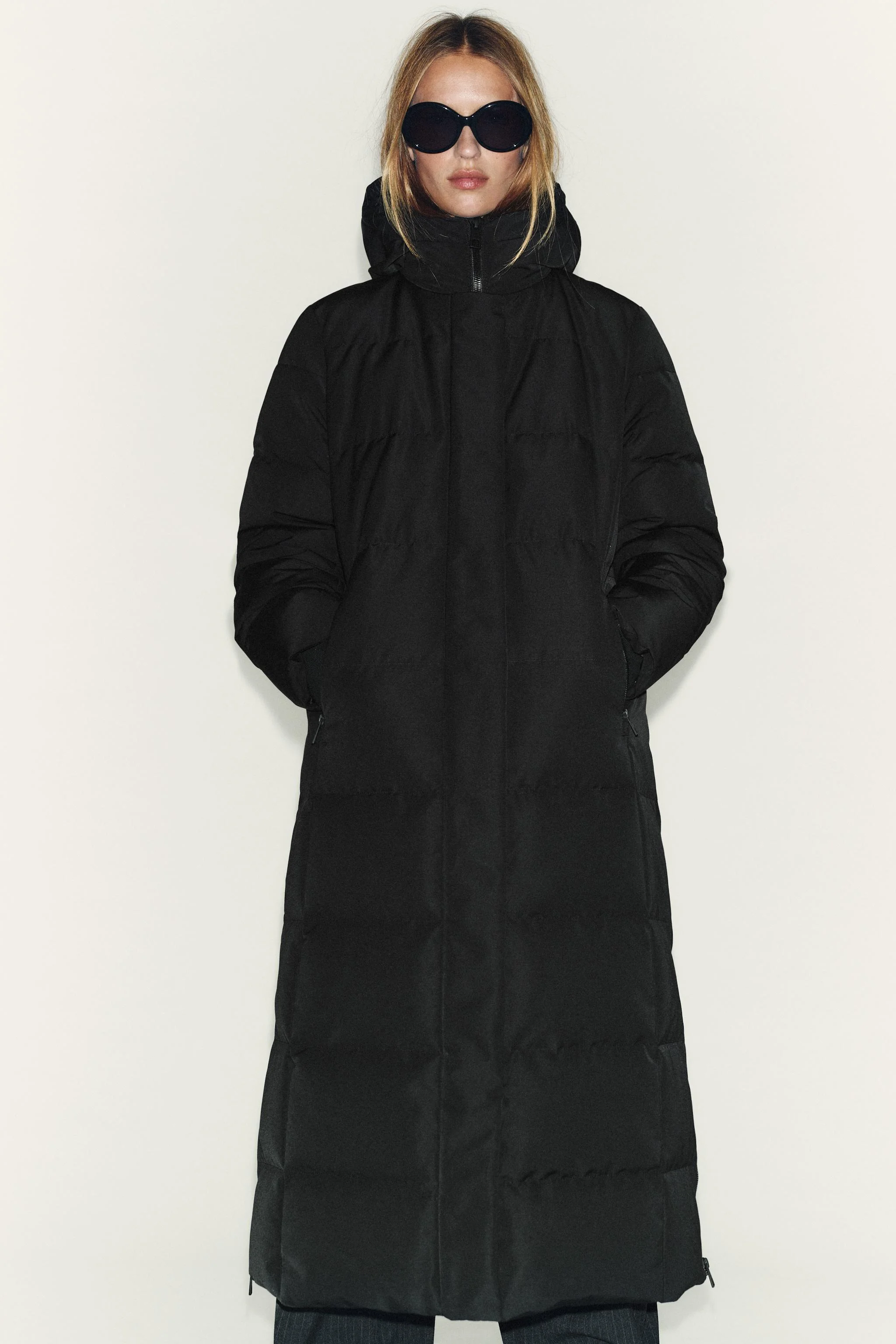 کاپشن پفی بلند ضد آب و ضد باد با کلاه