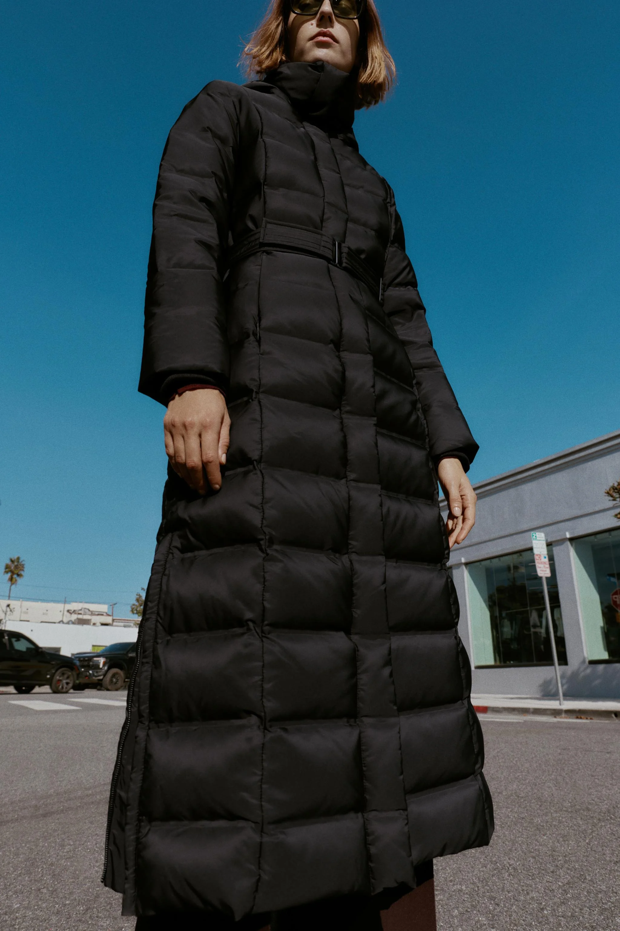 کاپشن پافر بلند کلاه دار، کمربند دار، ضد آب و ضد باد