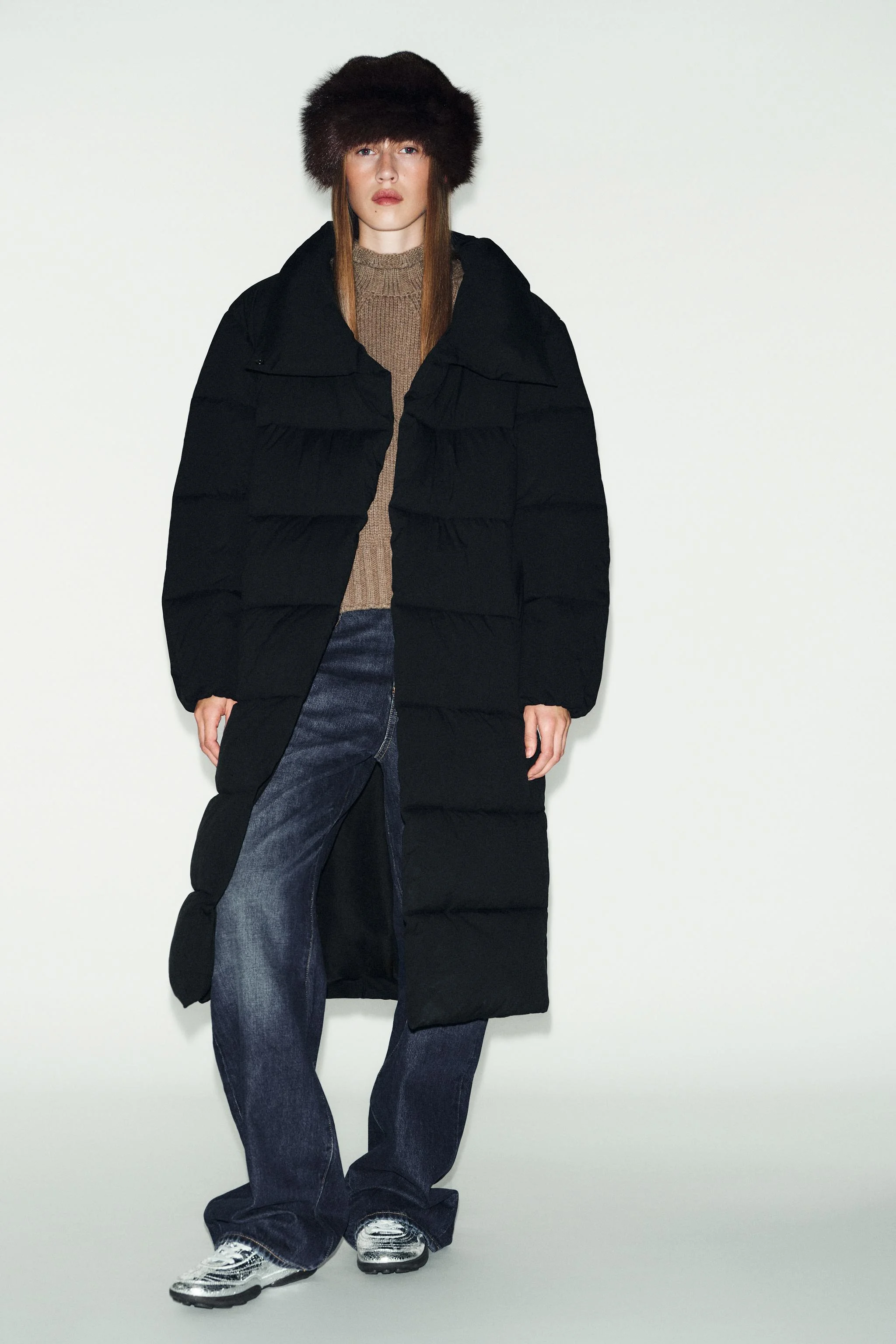 آنوراک بلند ضد آب و ضد باد با یقه پوششی