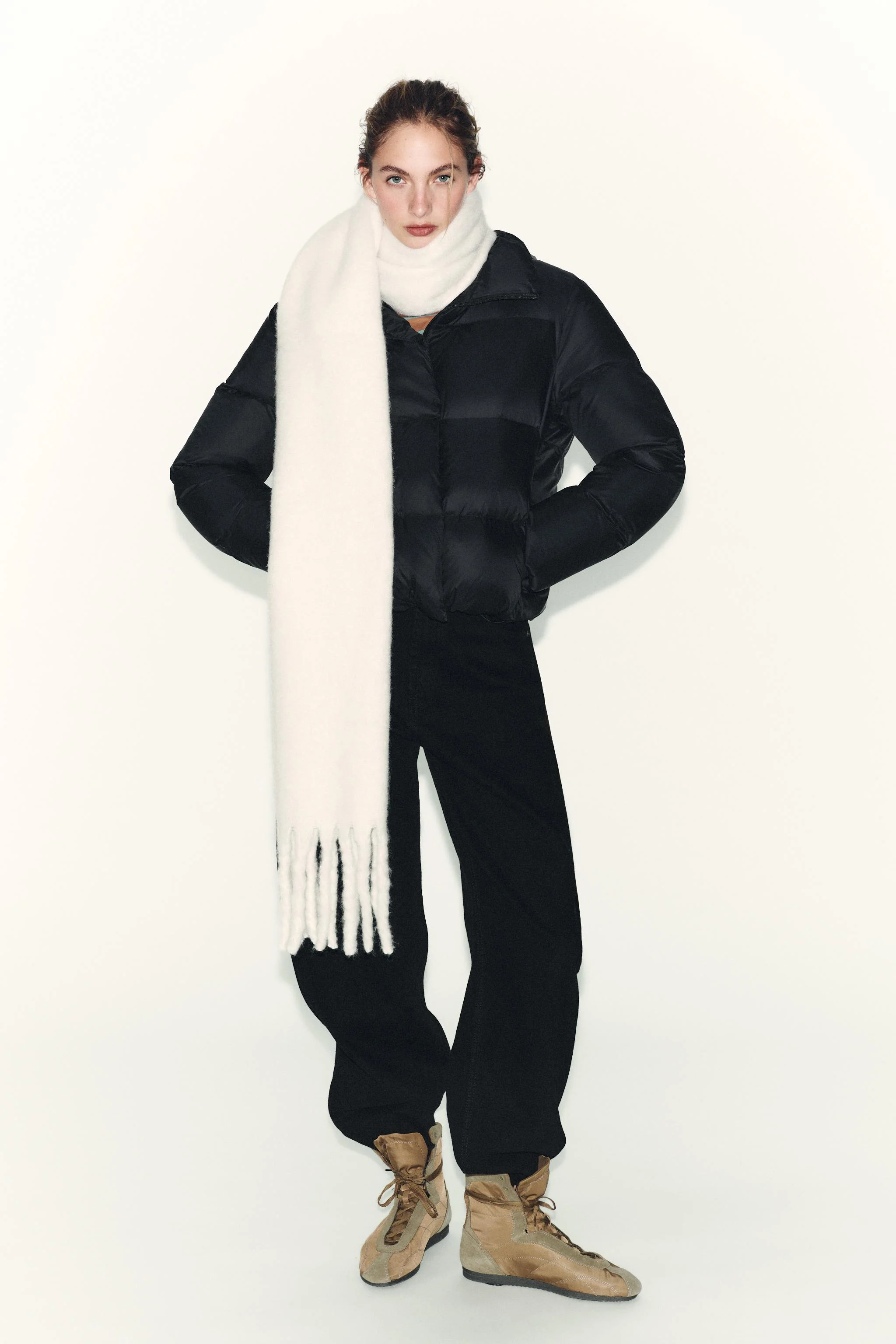 کاپشن پفی ضد آب و ضد باد با کلاه