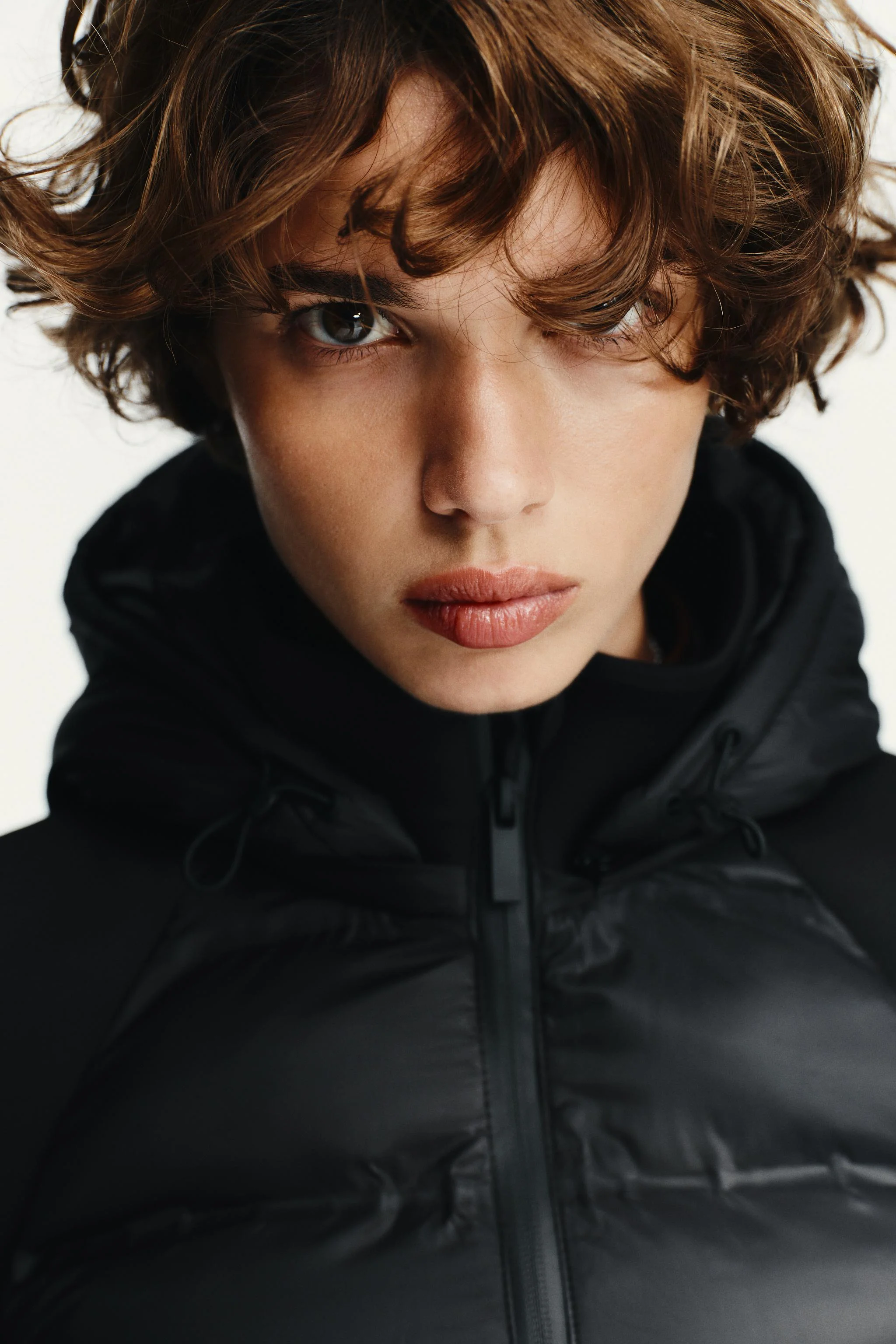 کاپشن لایه دار با کلاه جداشدنی