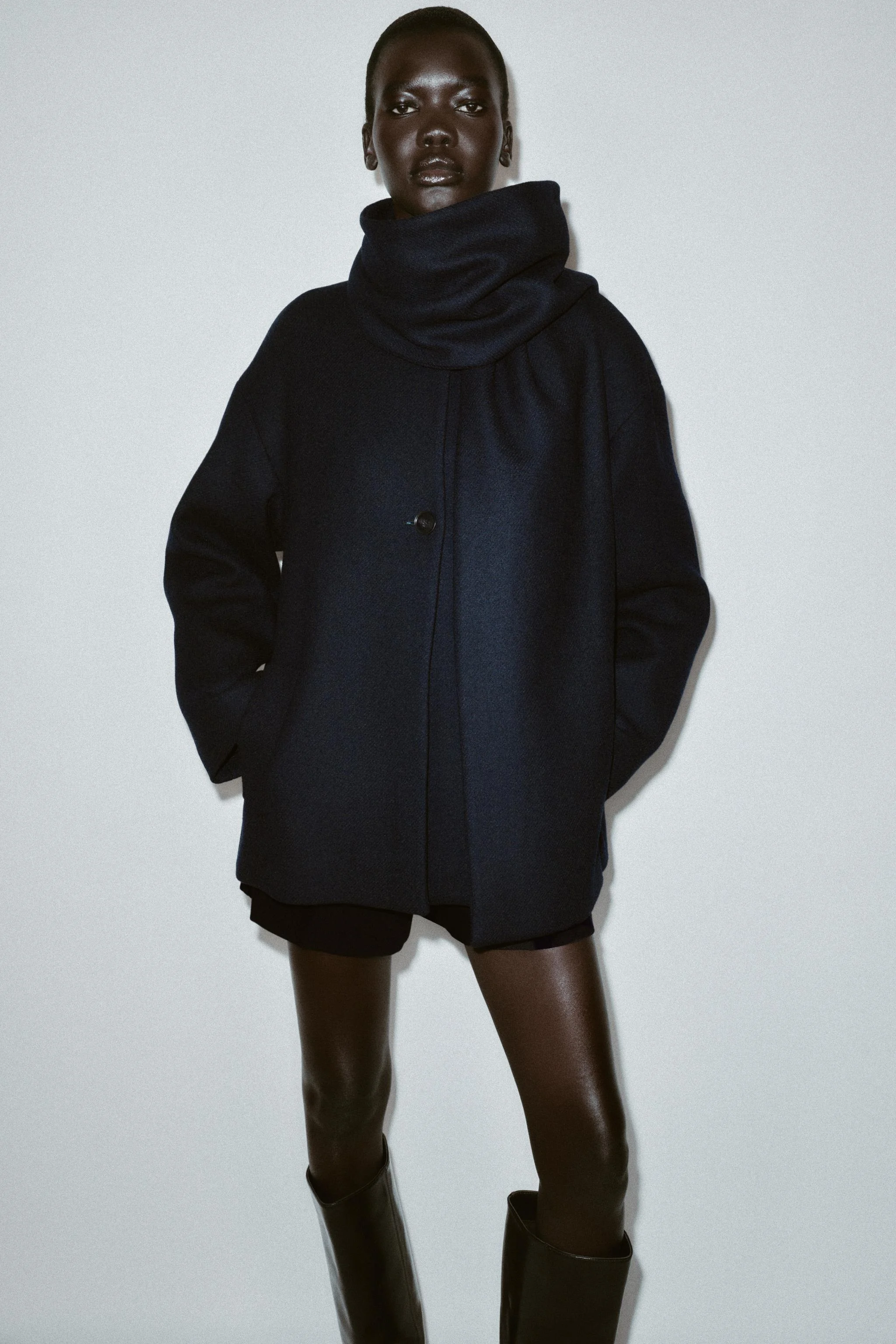 پالتو پشمی کوتاه با شال گردن پالتو پشمی کوتاه با شال گردن