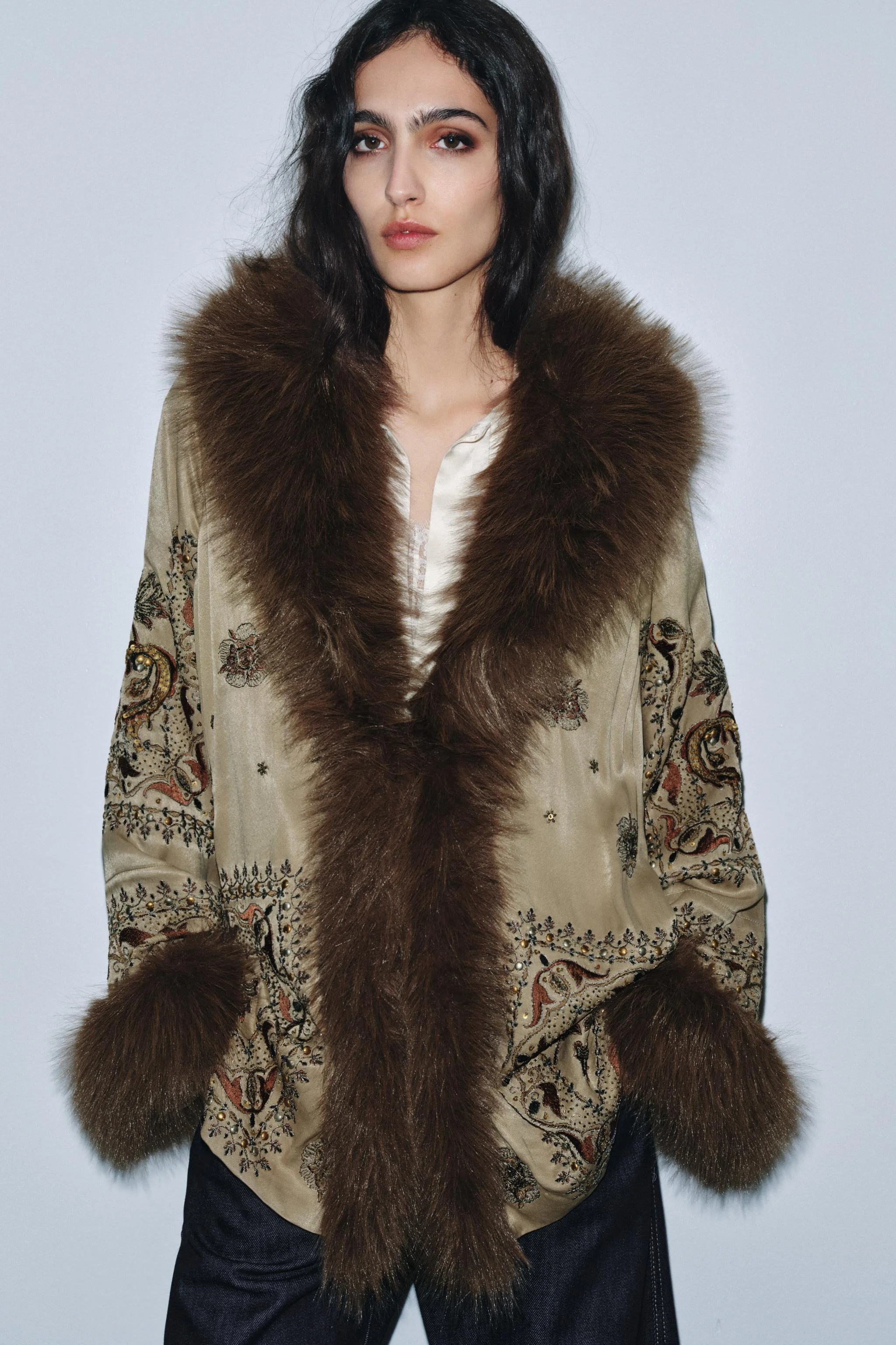 کیمونو آستین بلند گلدوزی شده ZW COLLECTION نسخه محدود