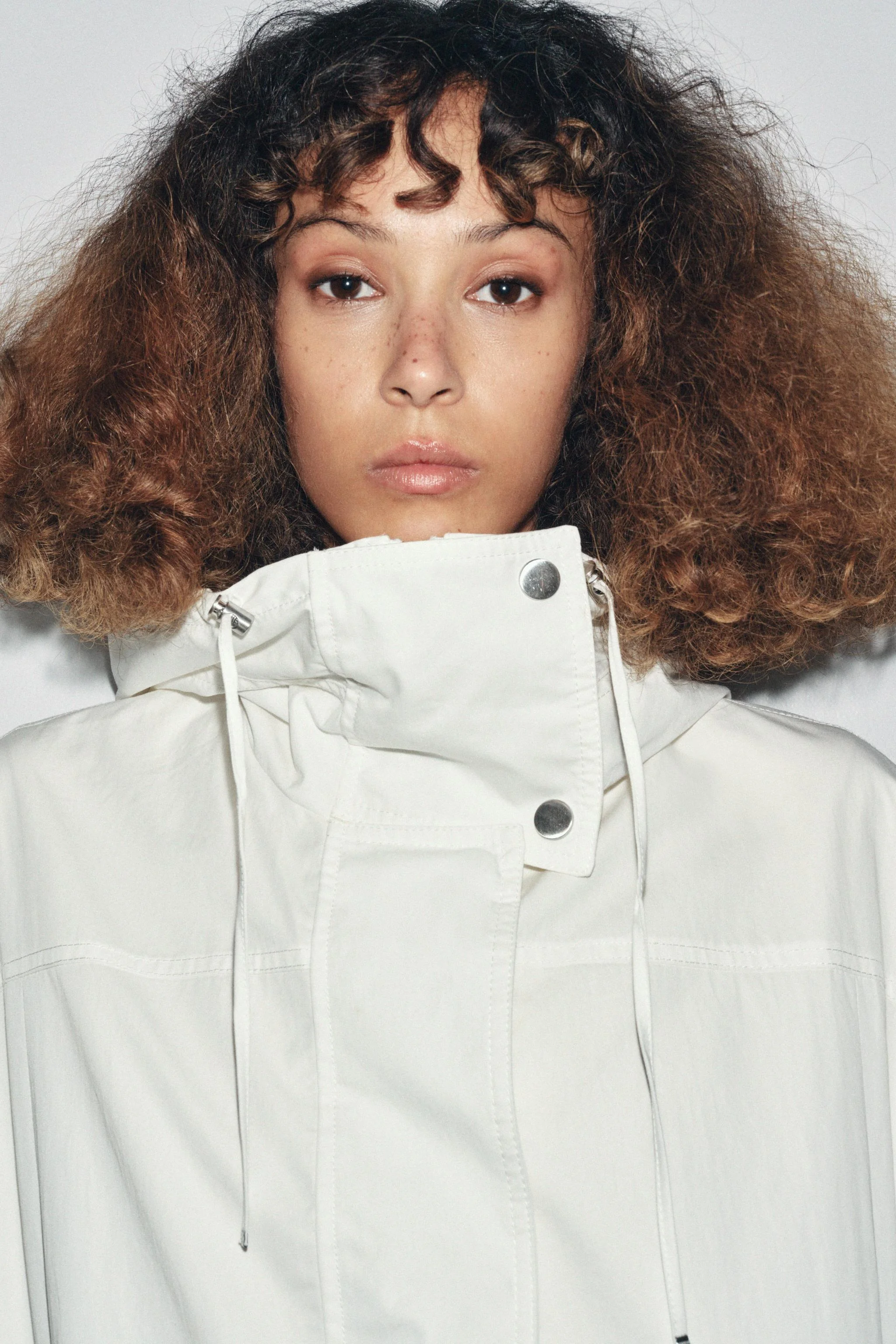 پارکا کلاه دار چند حالته بزرگ ZW COLLECTION