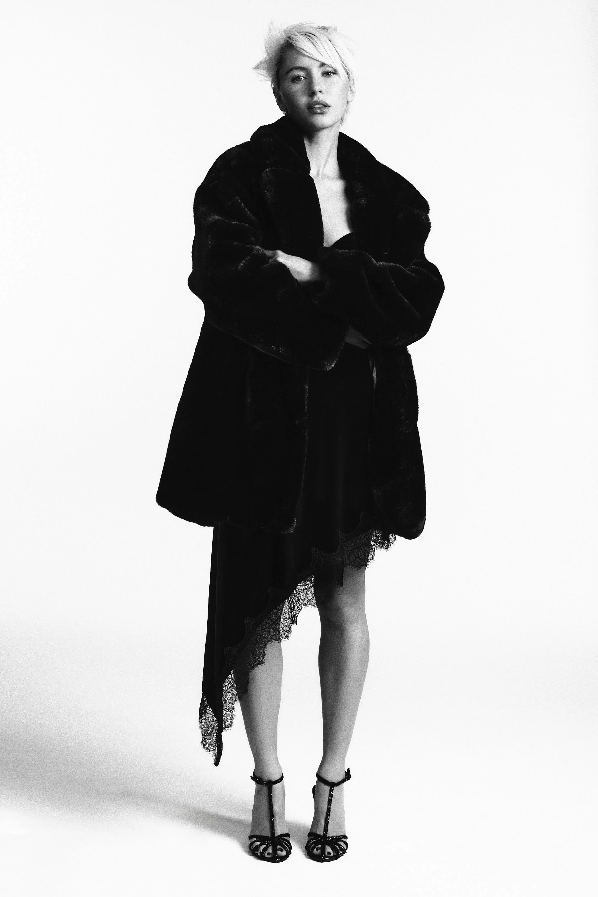 کت خز مصنوعی