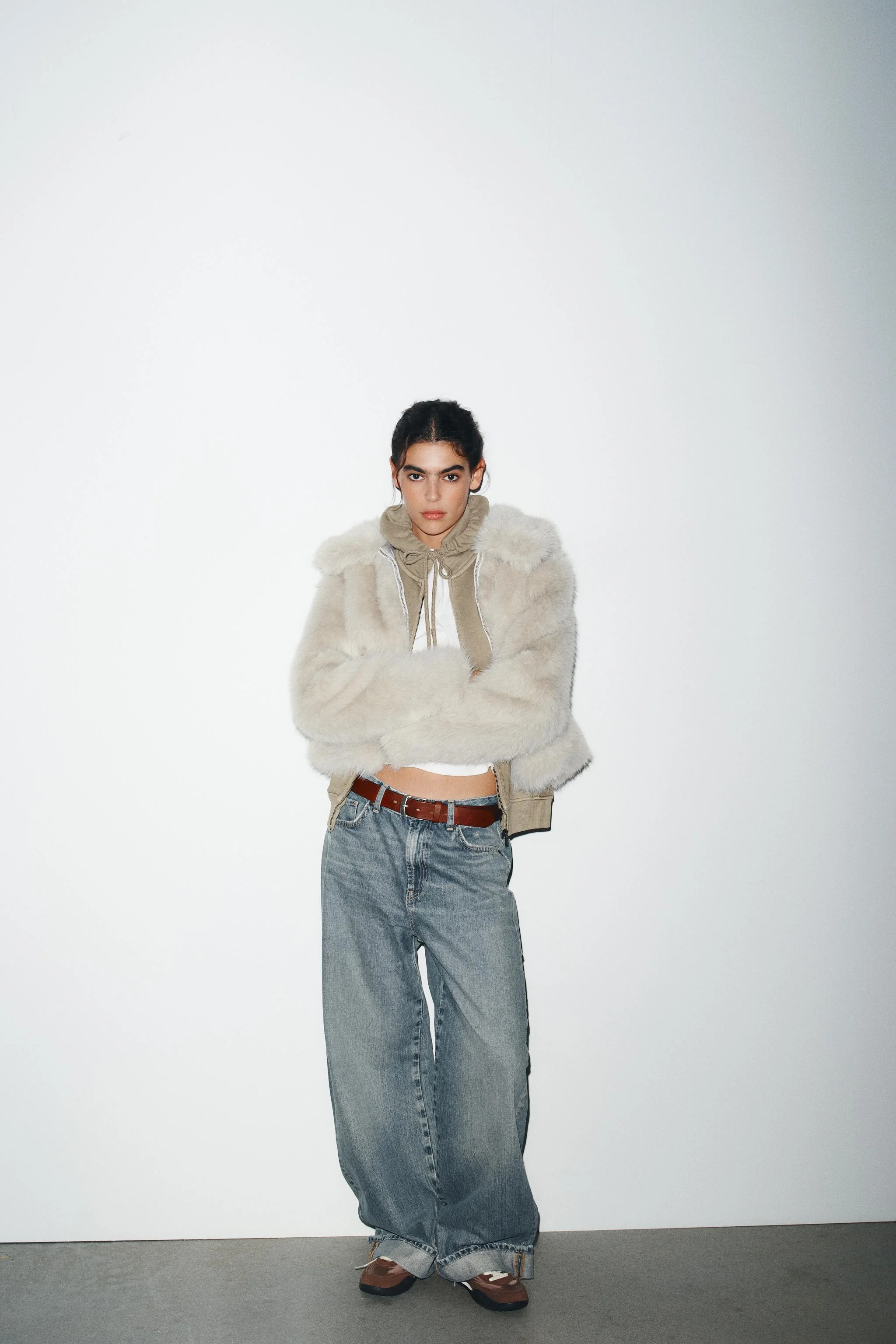 کت کوتاه خز مصنوعی با زیپ