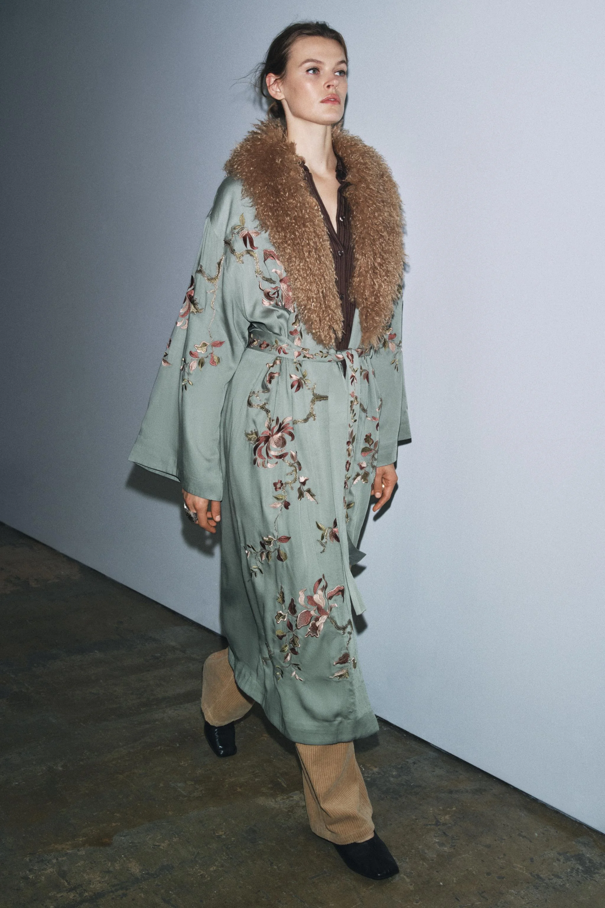 کیمونو یقه خز مصنوعی ZW کالکشن نسخه محدود