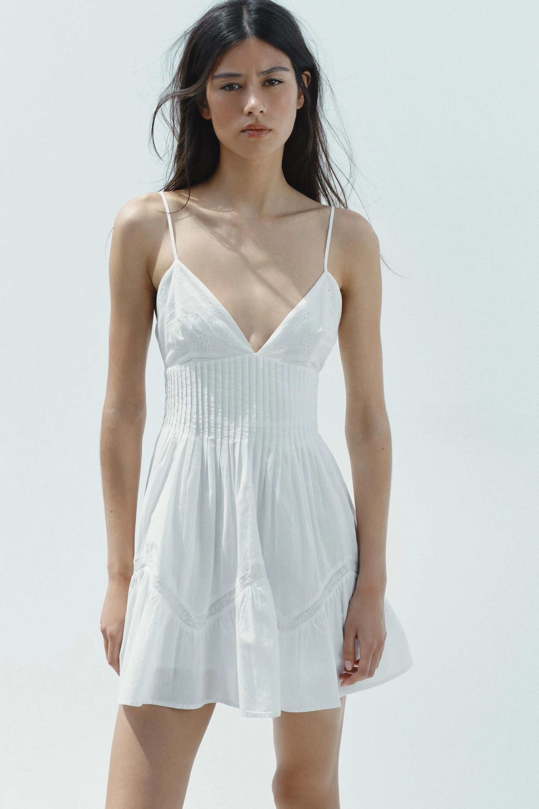 پیراهن کوتاه گلدوزی شده