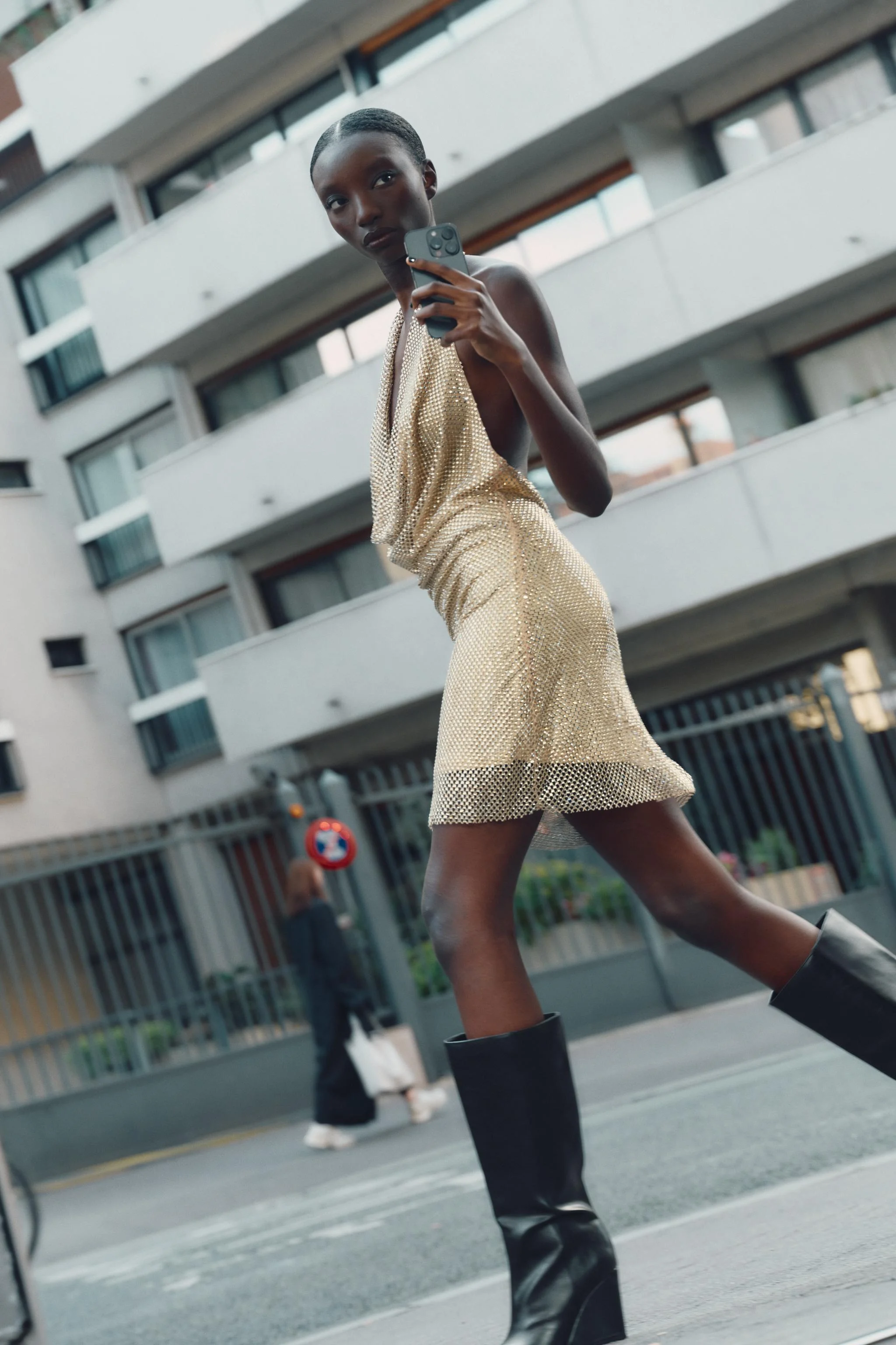 پیراهن کوتاه یقه هالتر براق