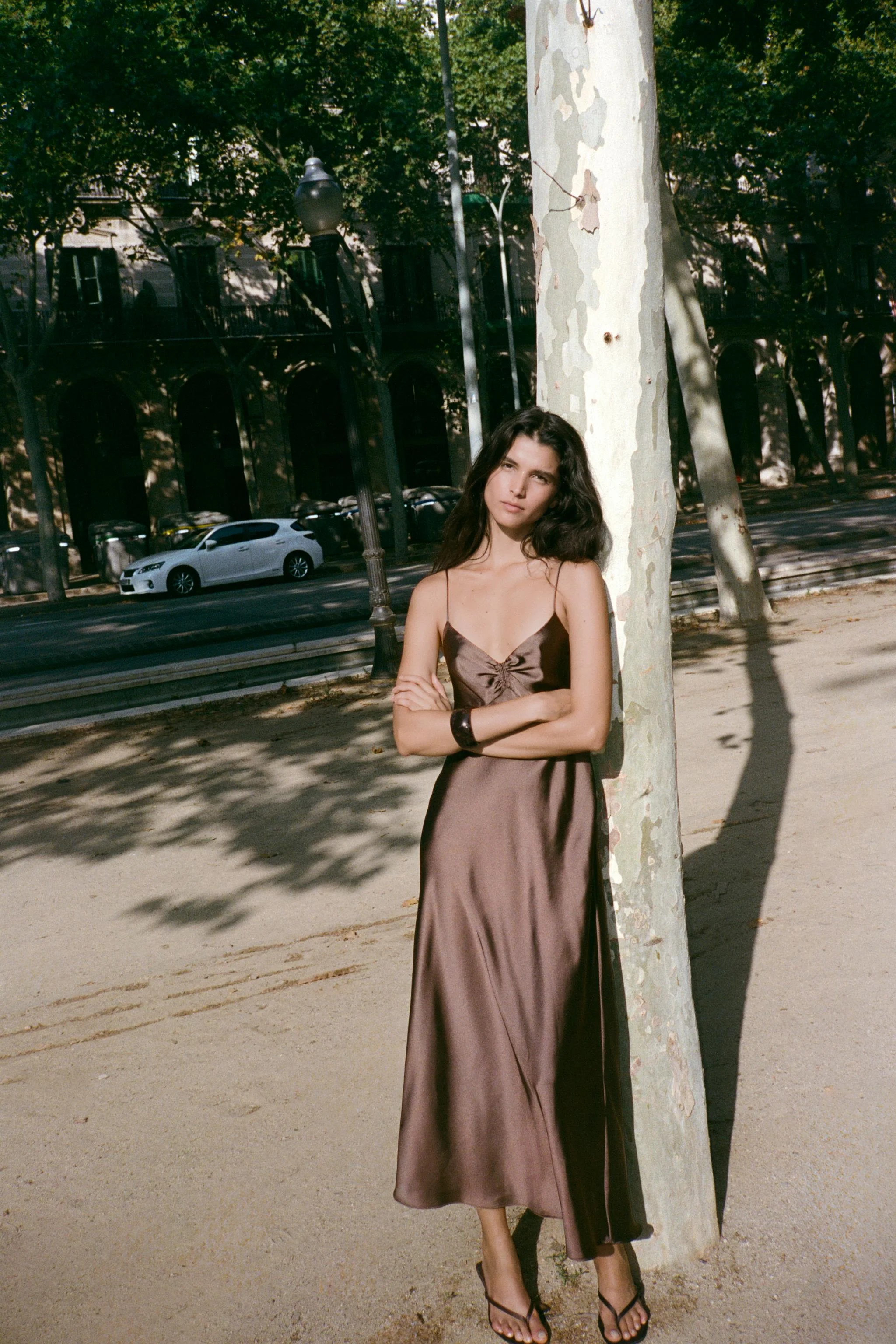 پیراهن میدی ساتن چین دار