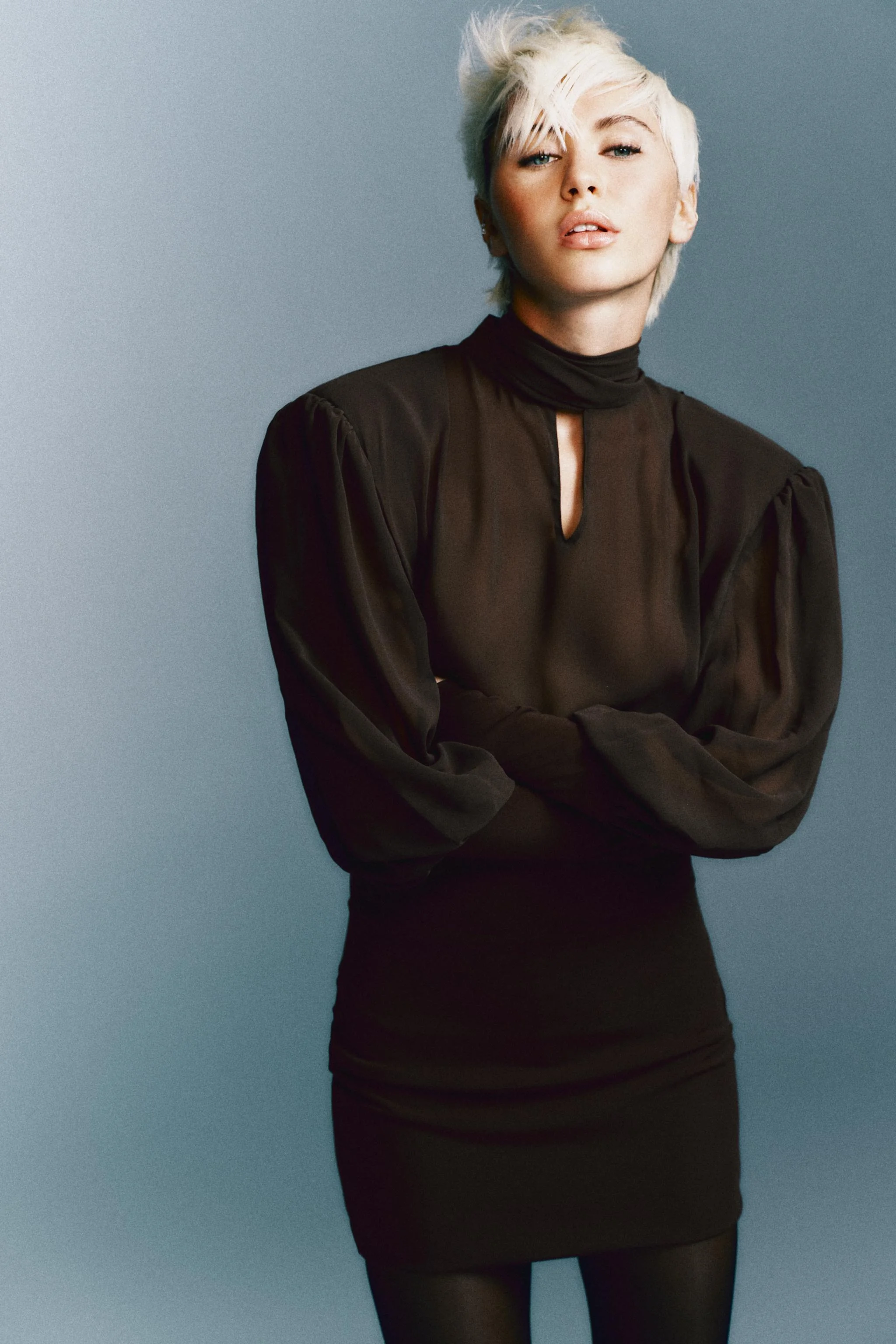 پیراهن کوتاه با جزئیات هماهنگ