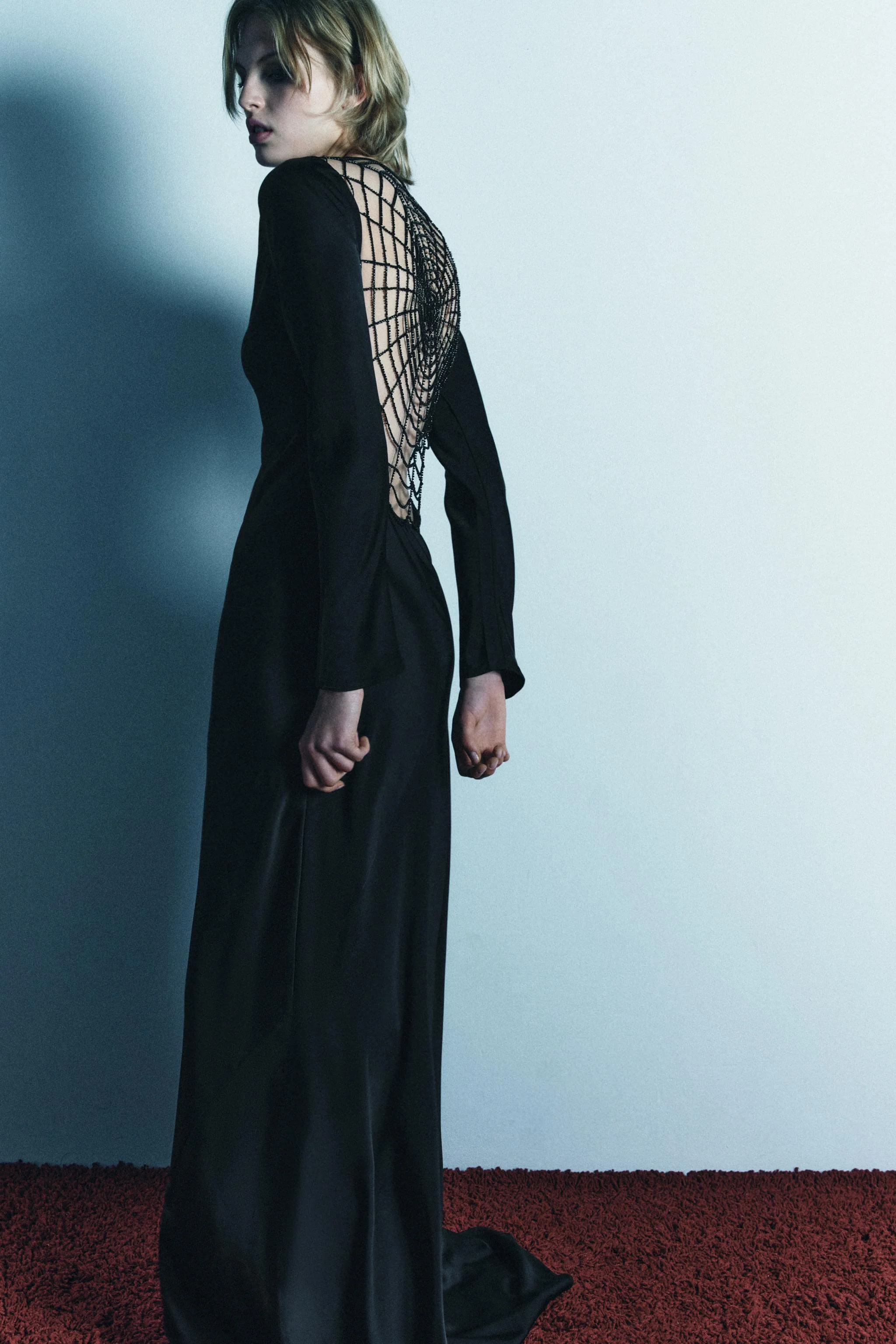 پیراهن ساتن نسخه محدود با پشت طرح تار عنکبوت