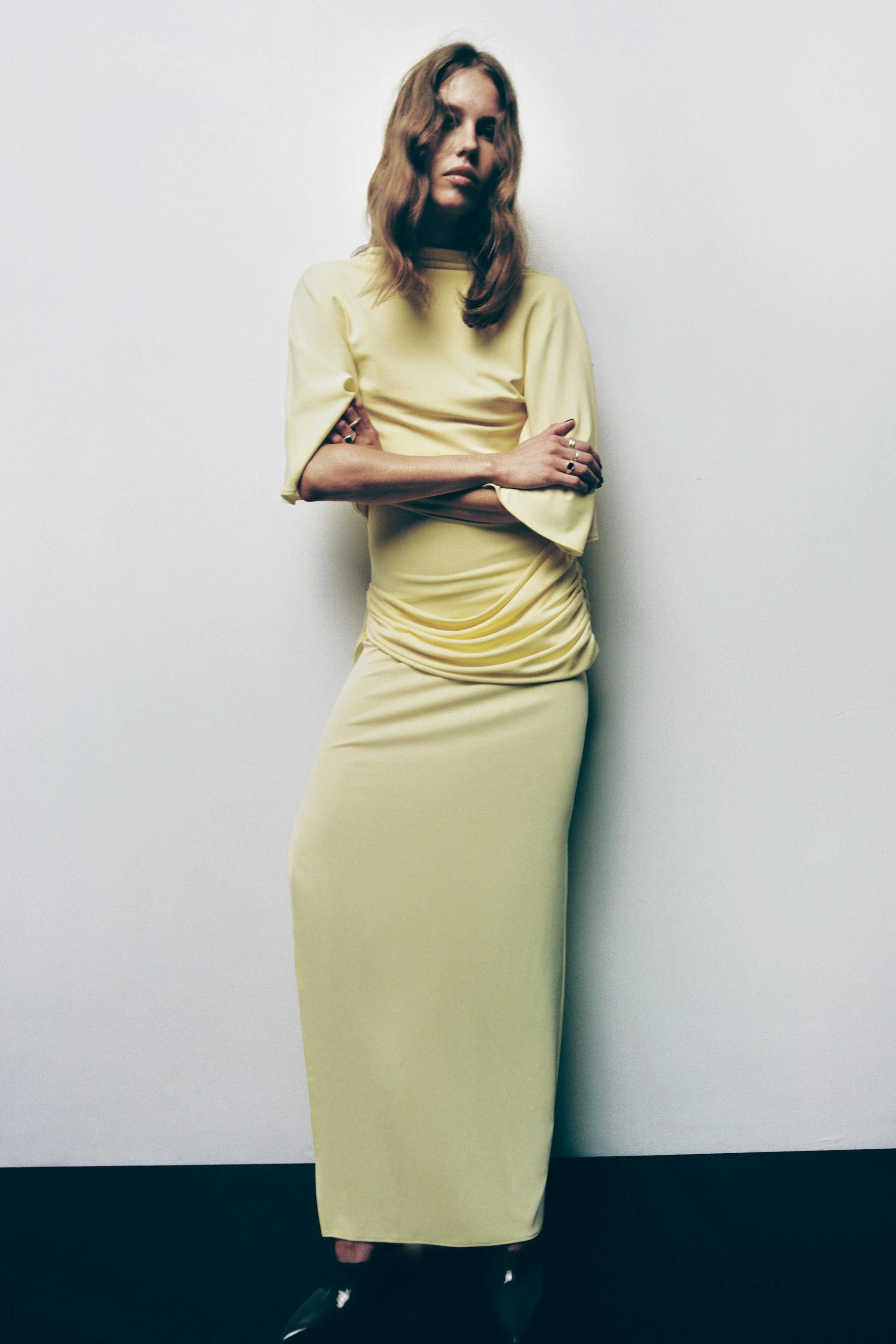 پیراهن بلند شنل دار پشت باز