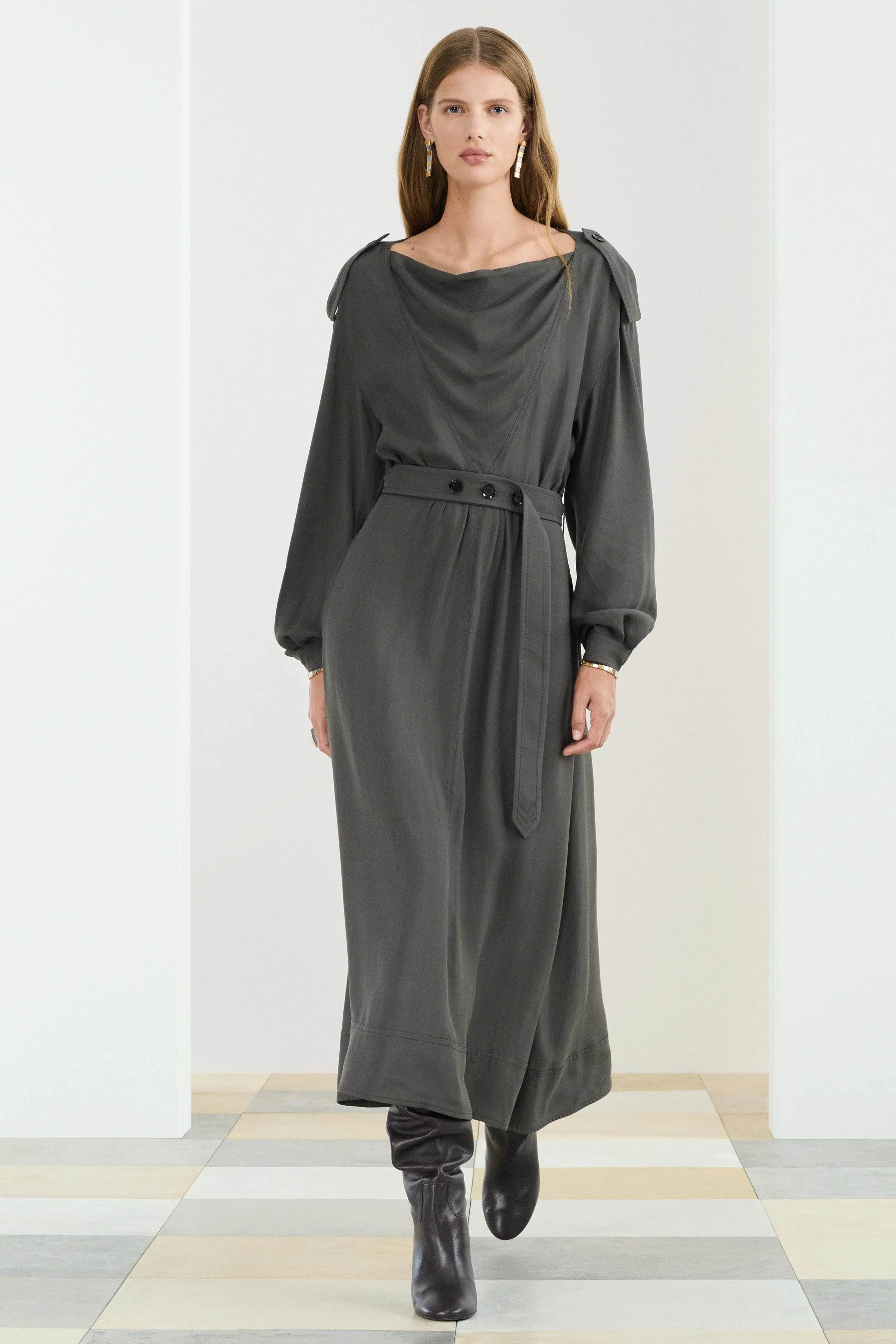 پیراهن بلند