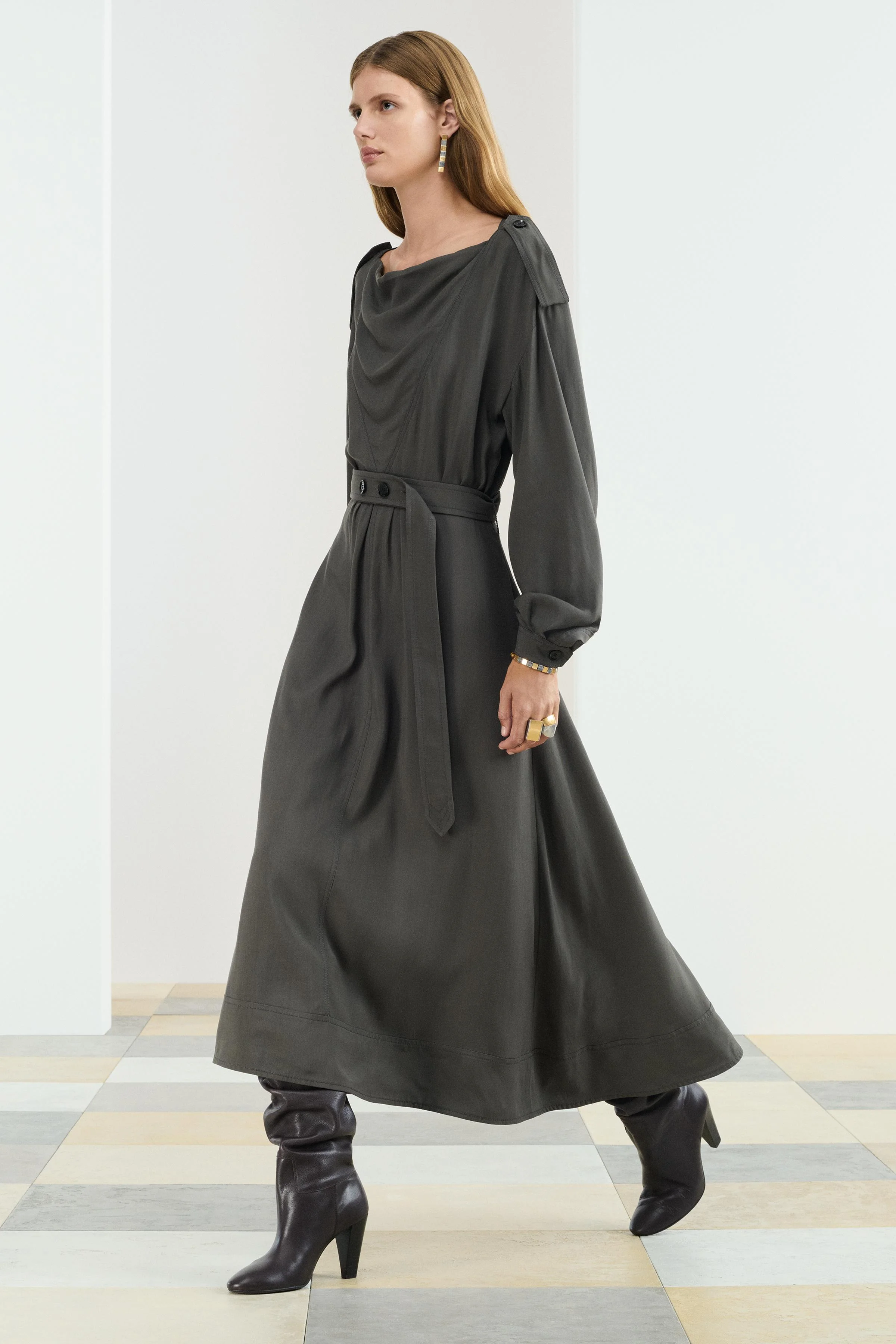 پیراهن بلند