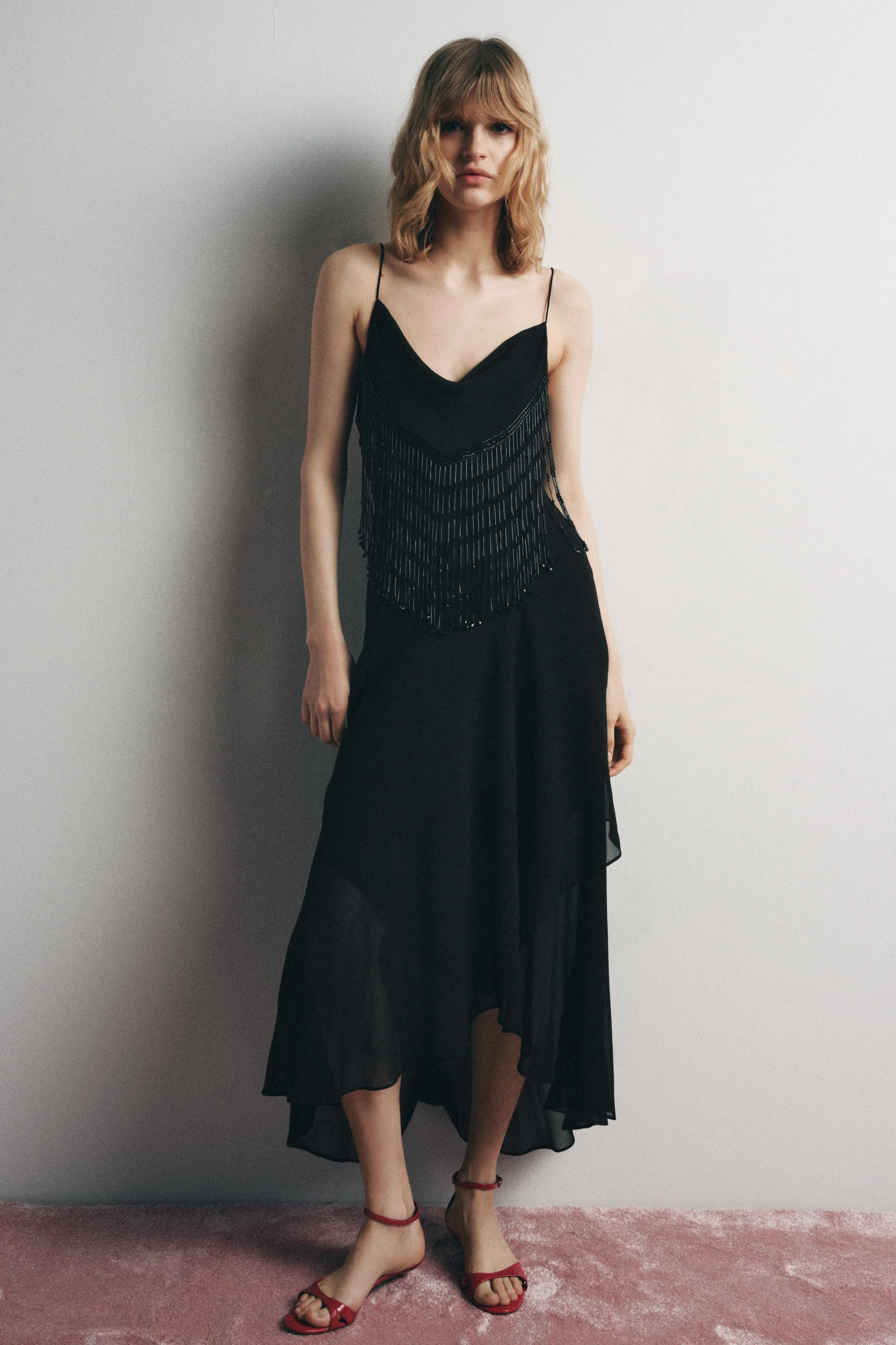 پیراهن میدی مهره‌دار با طرح محدود