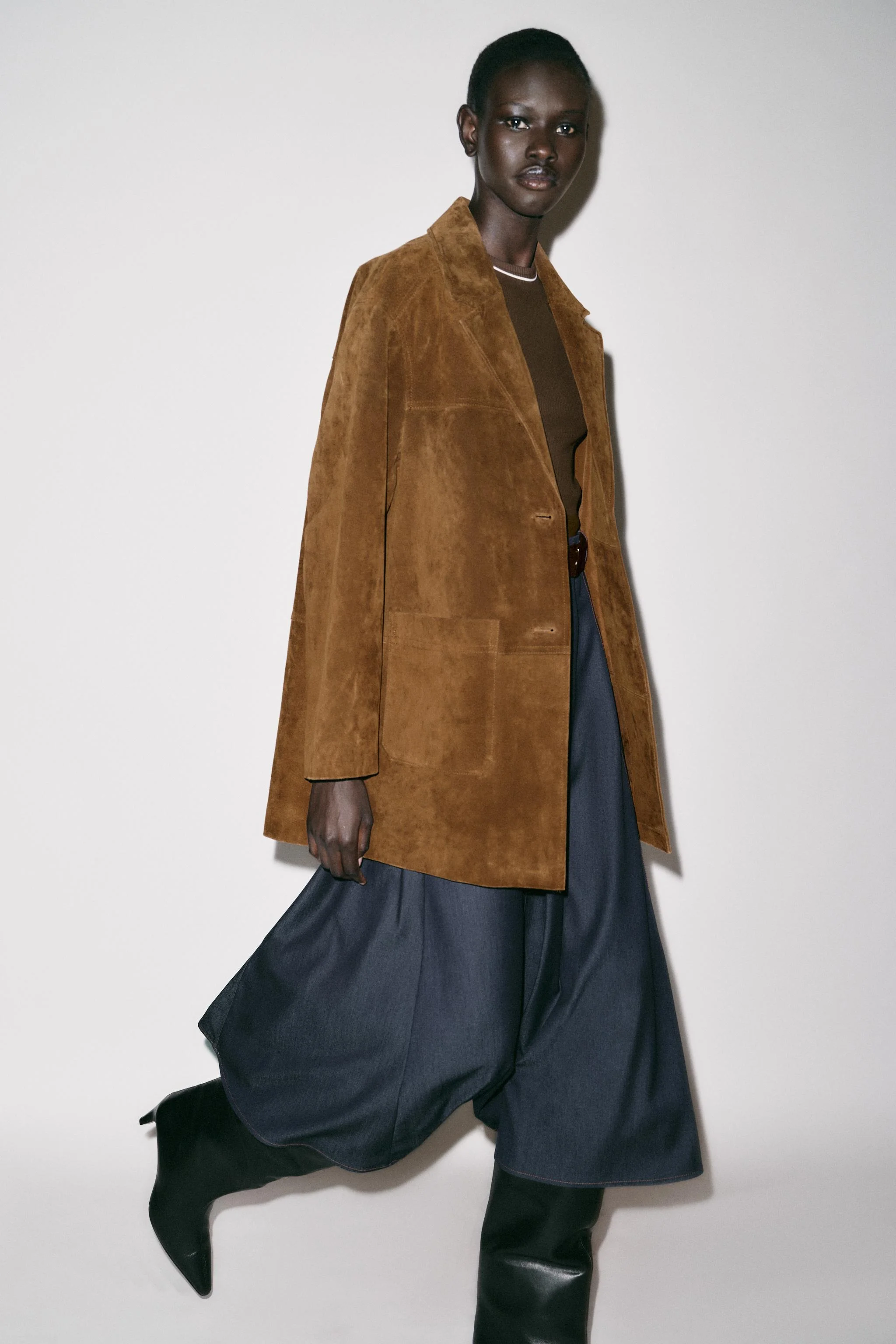 پیراهن میدی متضاد با کمربند