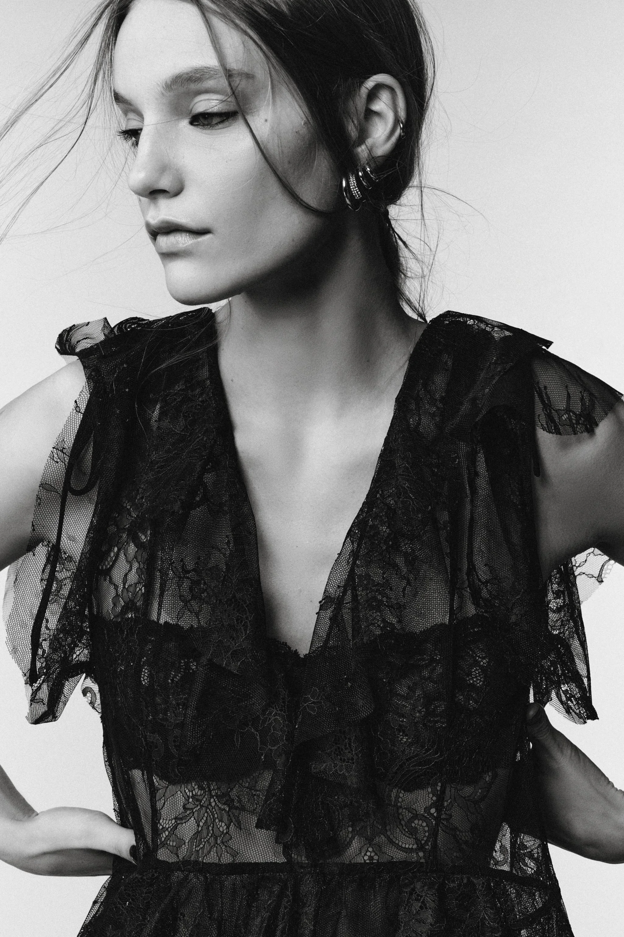 پیراهن میدی گیپور با طرح خاص پیراهن میدی گیپور با طرح خاص