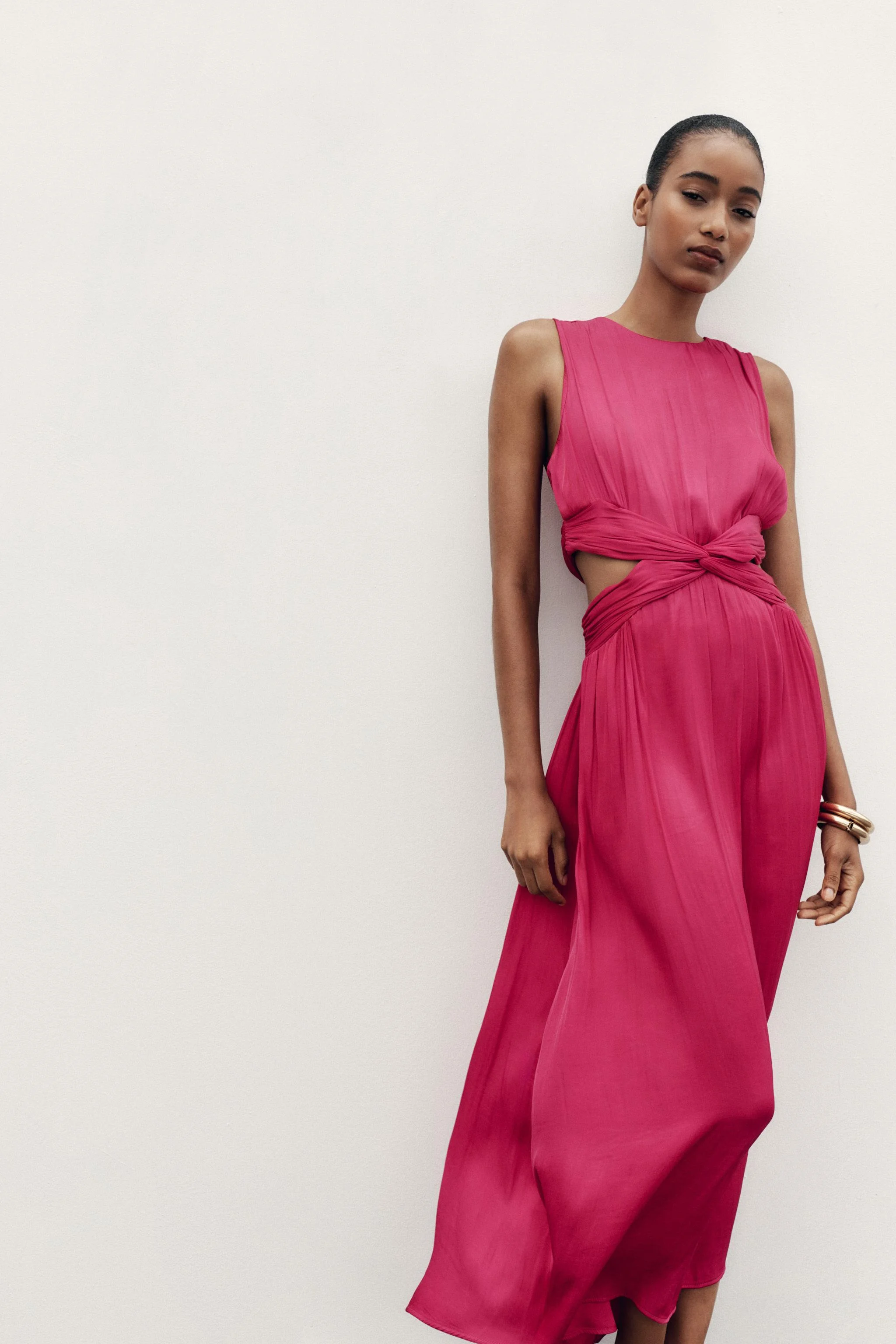 پیراهن میدی ساتن با برش