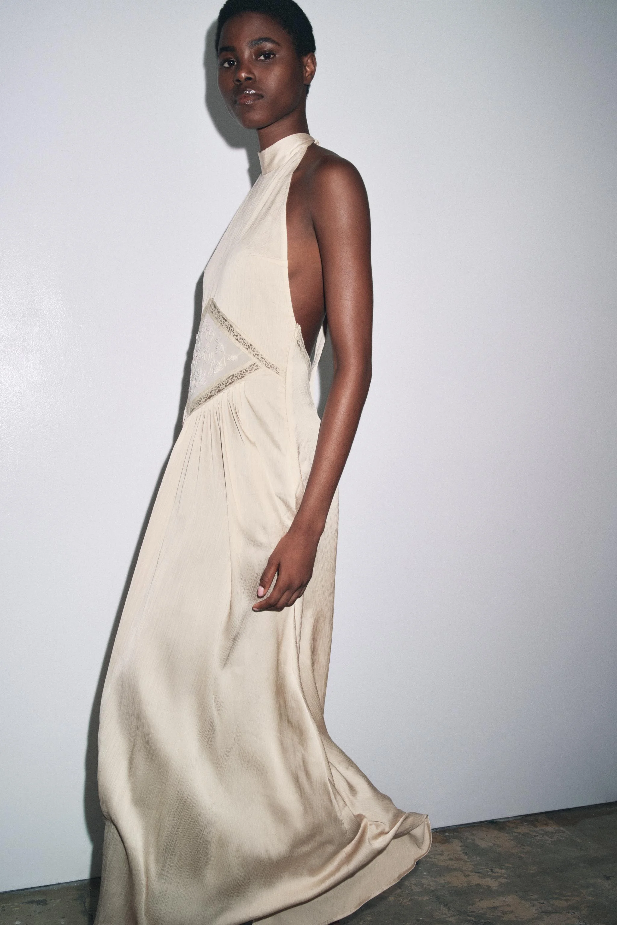 پیراهن میدی گلدوزی شده