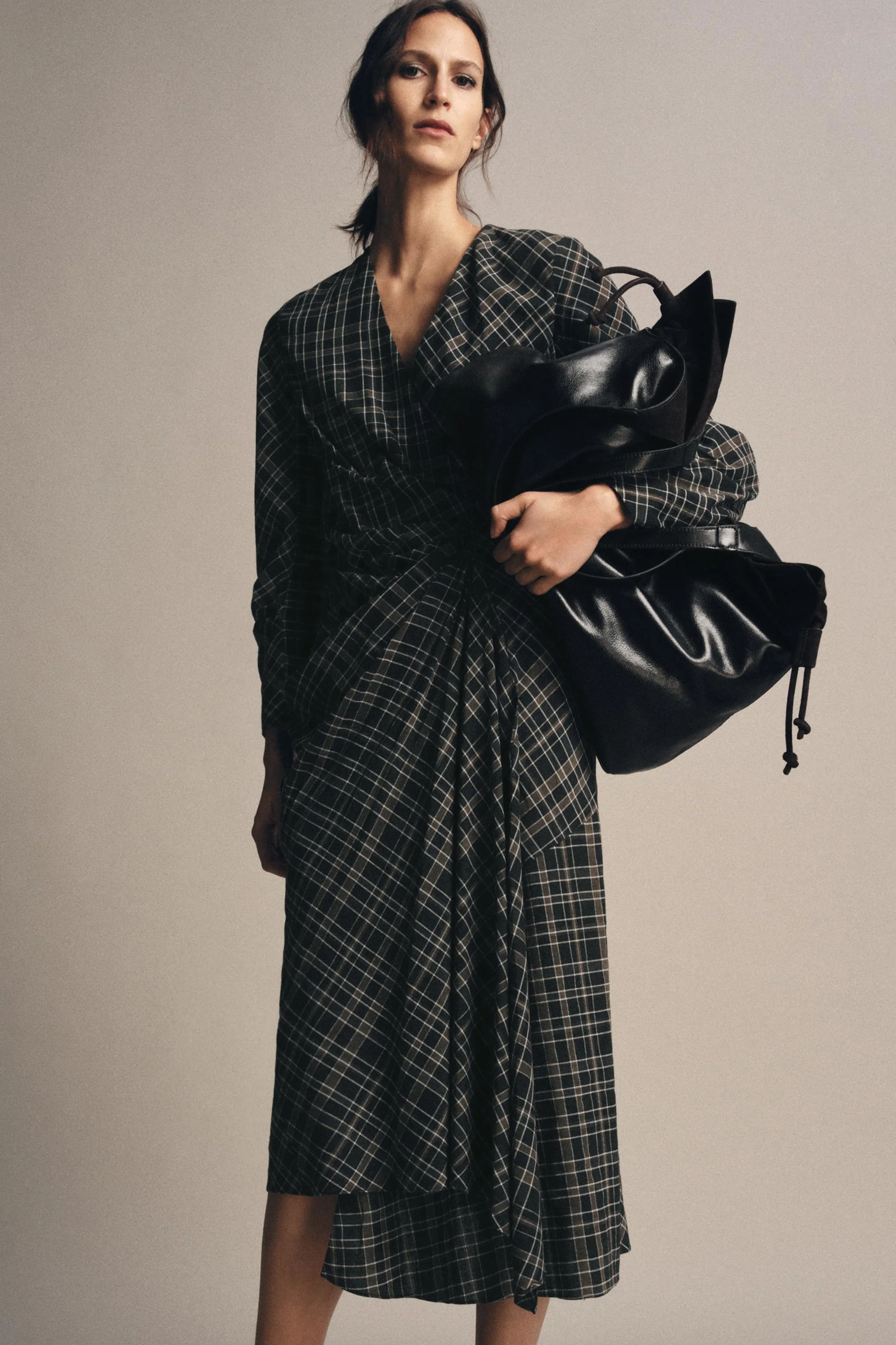 پیراهن میدی طرح چهارخانه زنانه با آستین بلند