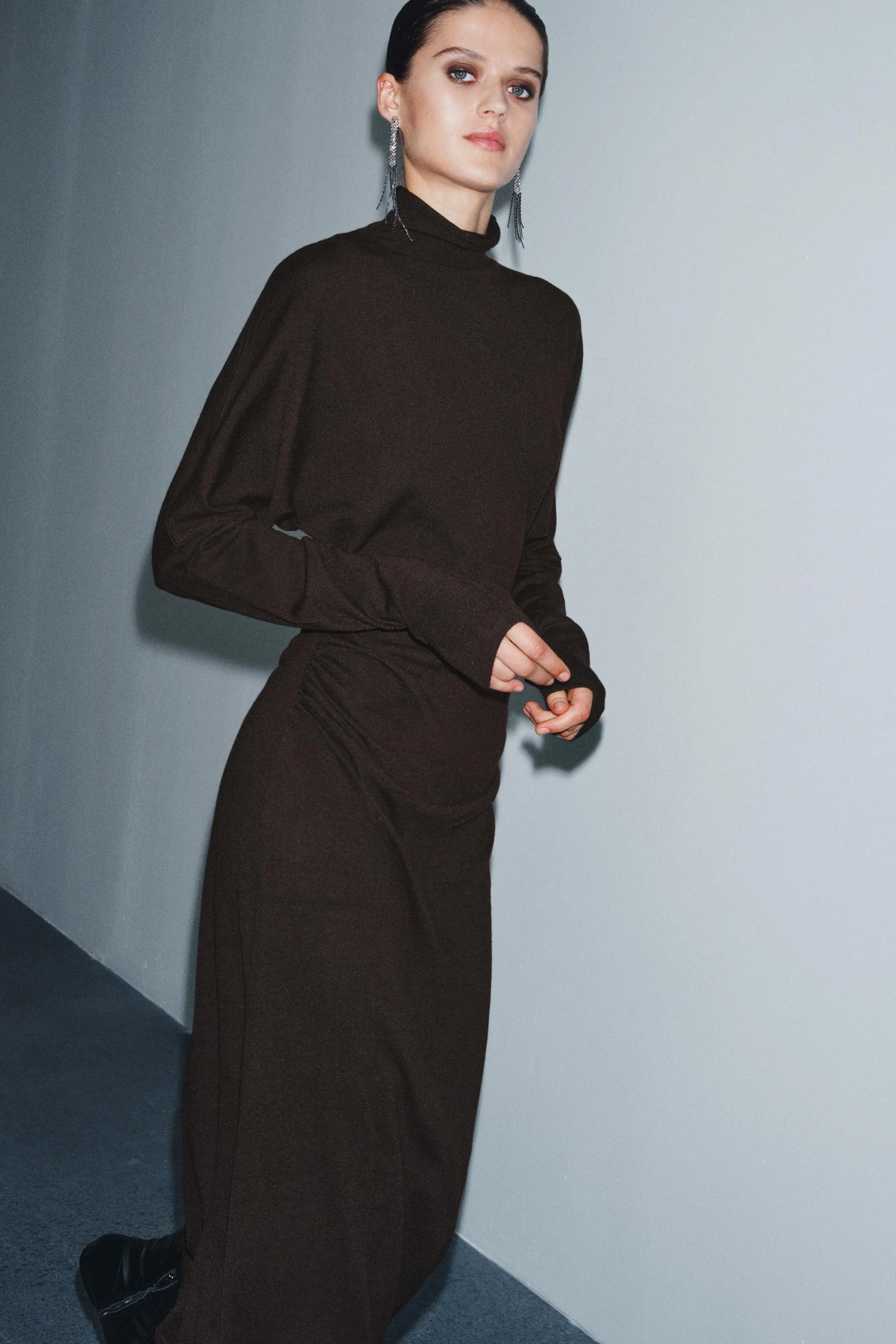 پیراهن میدی بافتنی برش دار