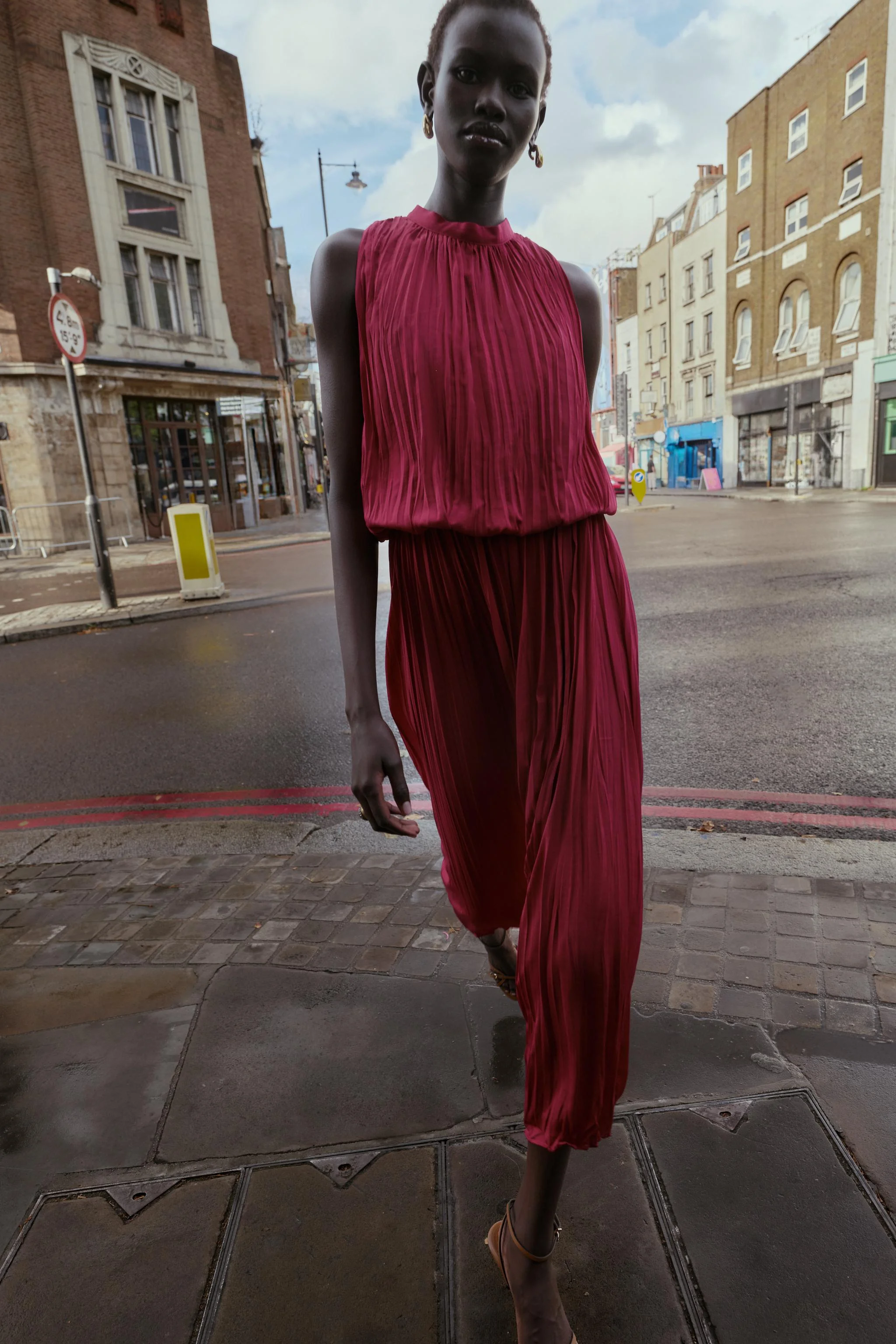 پیراهن میدی پلیسه دار با بافت چروک