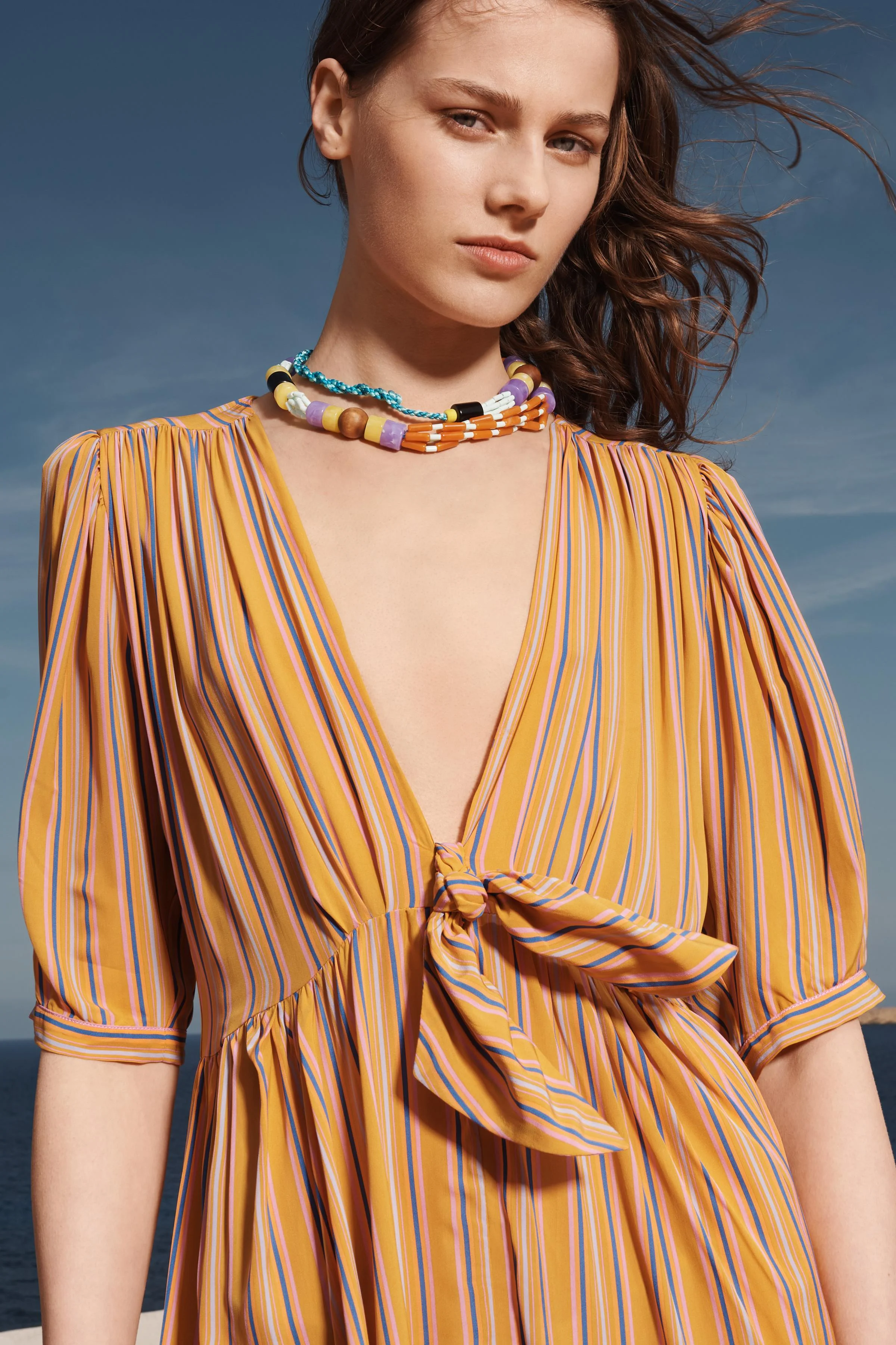 پیراهن میدی راه راه با طرح محدود پیراهن میدی راه راه با طرح محدود