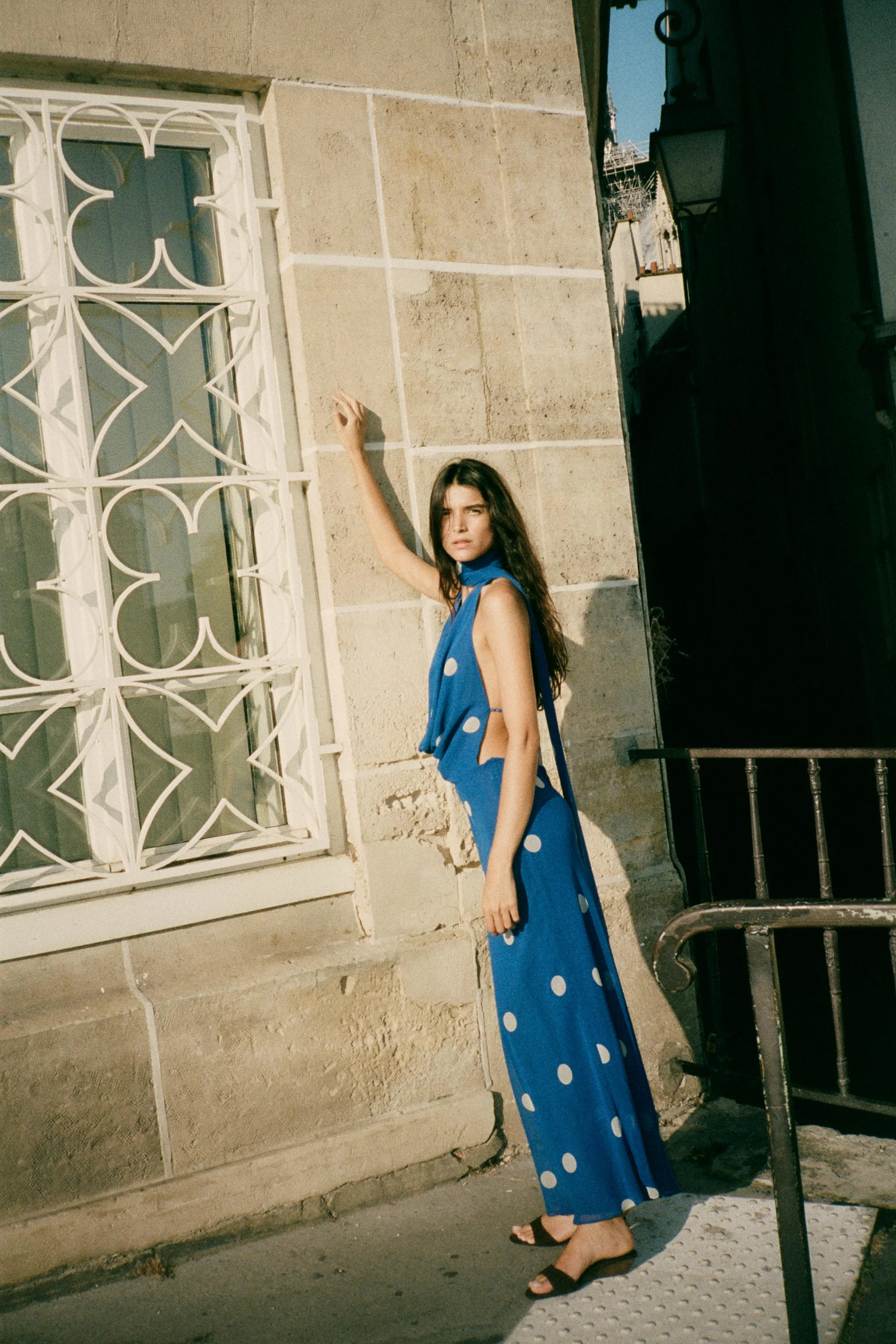 پیراهن میدی با طرح خال خالی