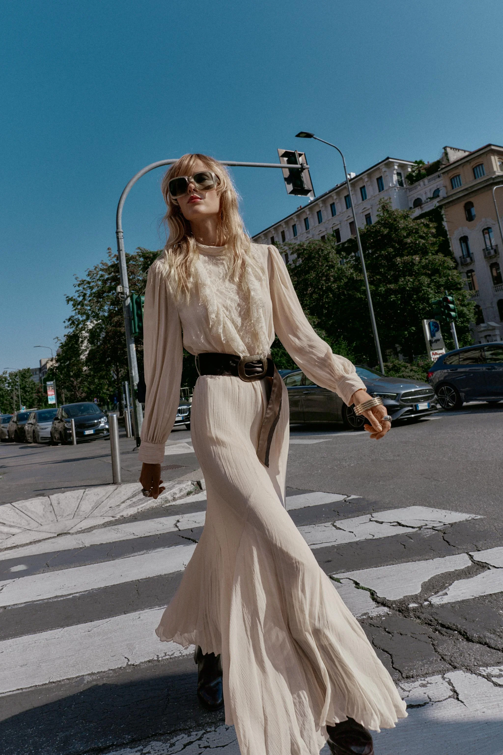 پیراهن میدی گیپور با کمربند پیراهن میدی گیپور با کمربند