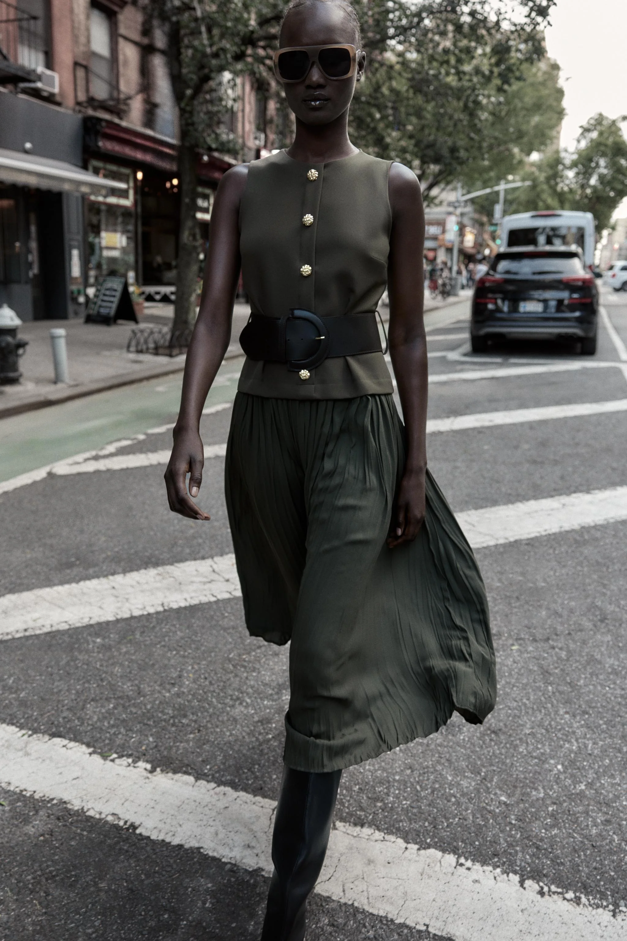 پیراهن میدی متضاد با کمربند پیراهن میدی متضاد با کمربند