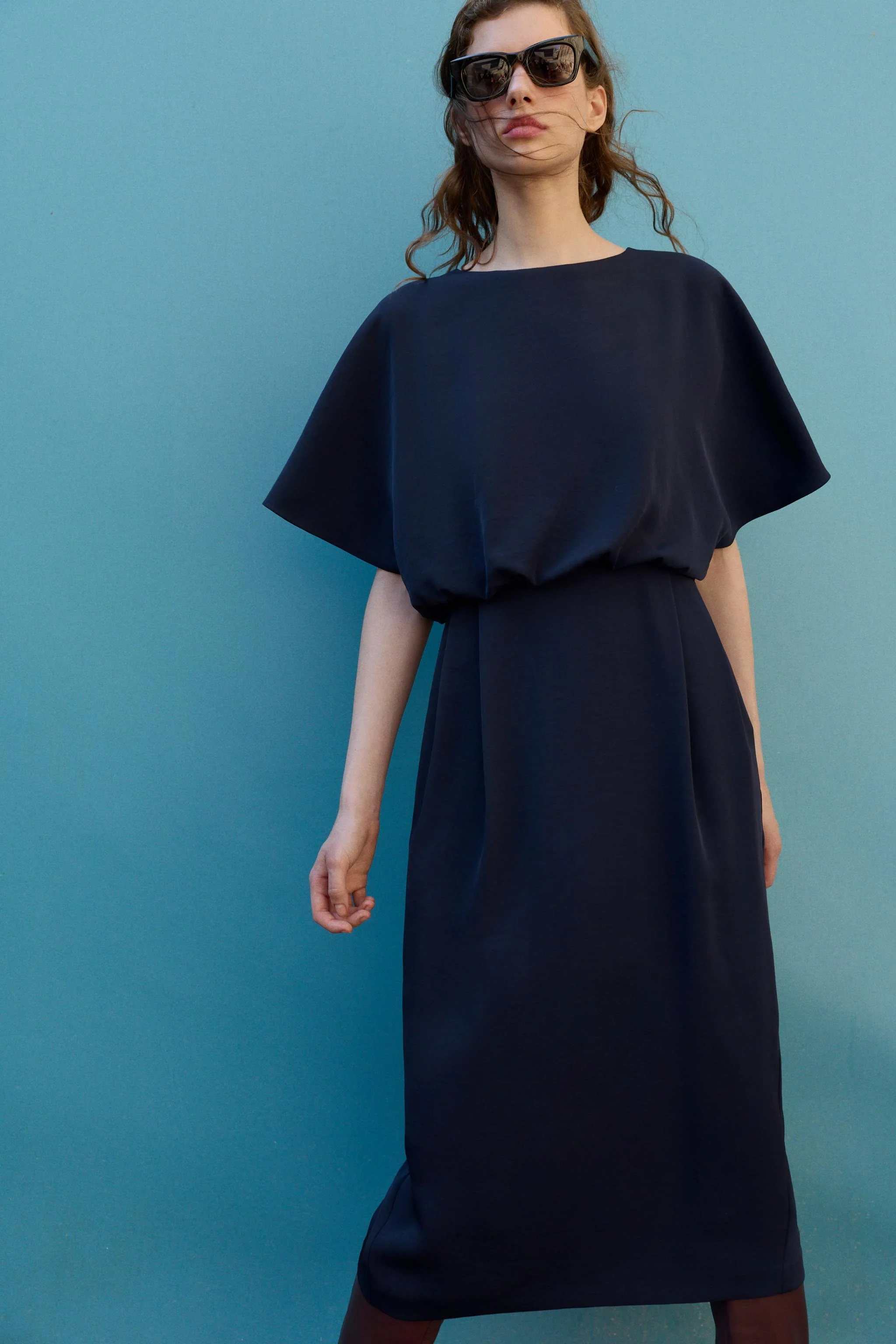 پیراهن میدی جذب با آستین کوتاه