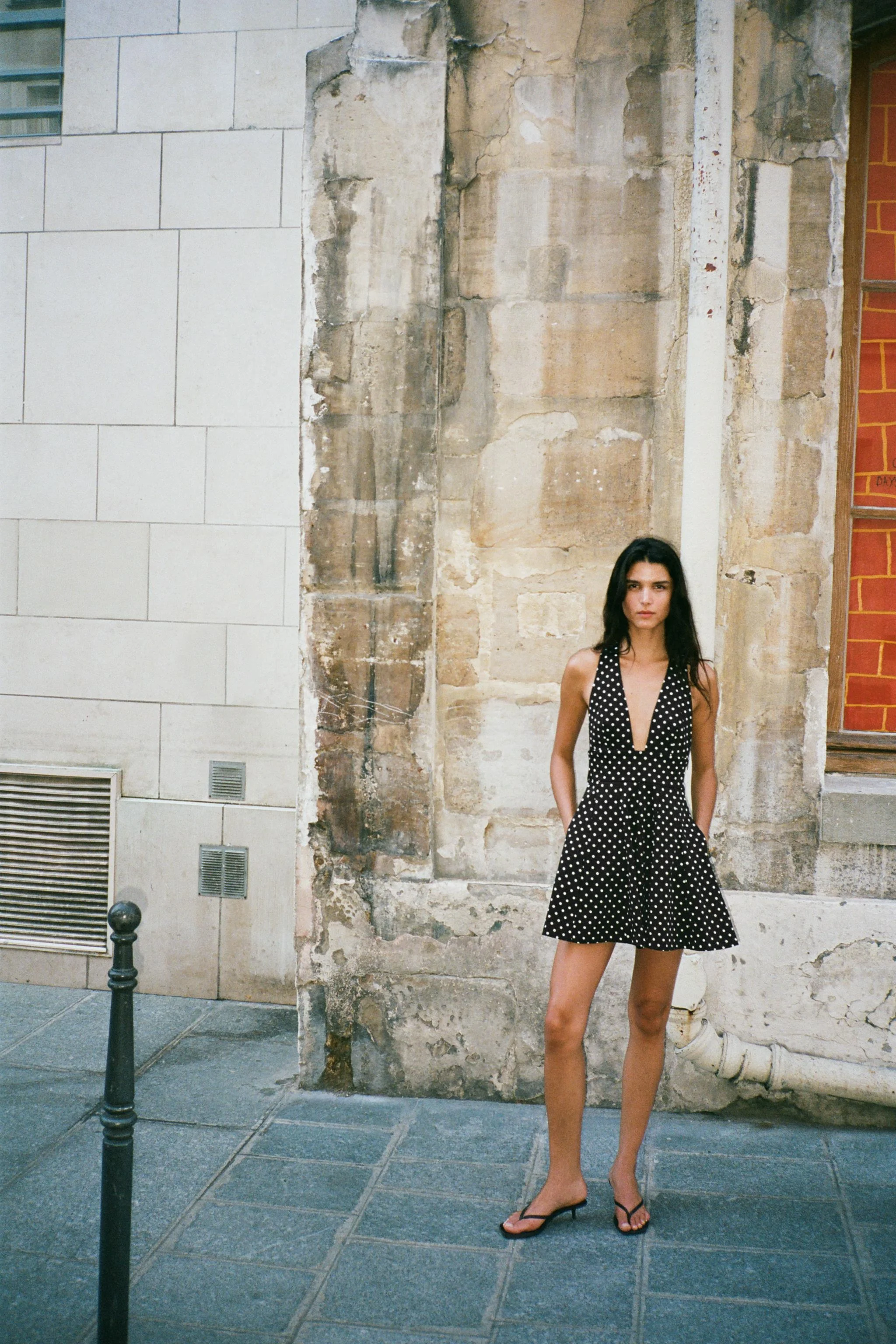 پیراهن کوتاه خال خالی یقه هالتر