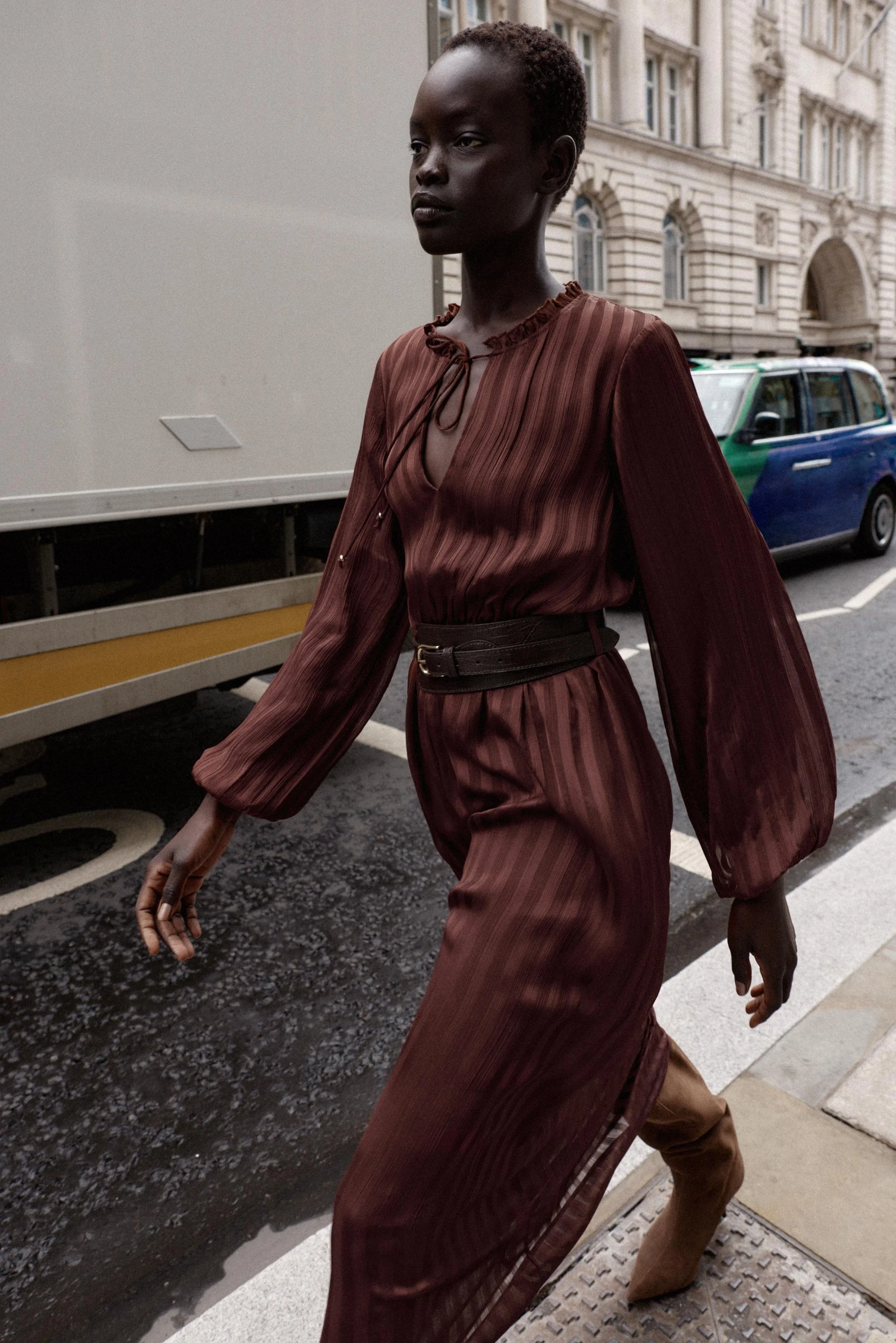 پیراهن میدی با کمربند