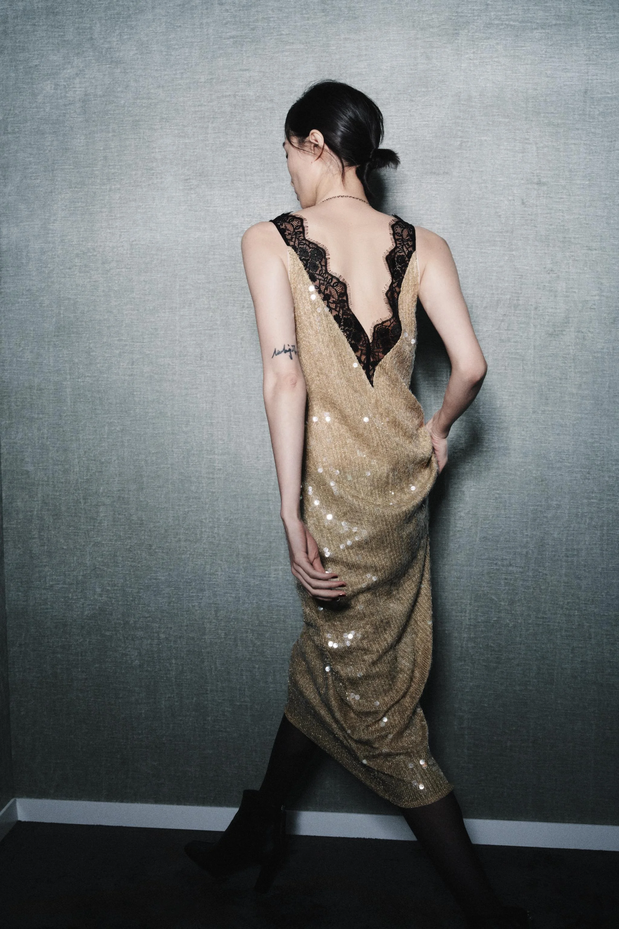 پیراهن بلند پولک‌دوزی و گیپور ZW COLLECTION