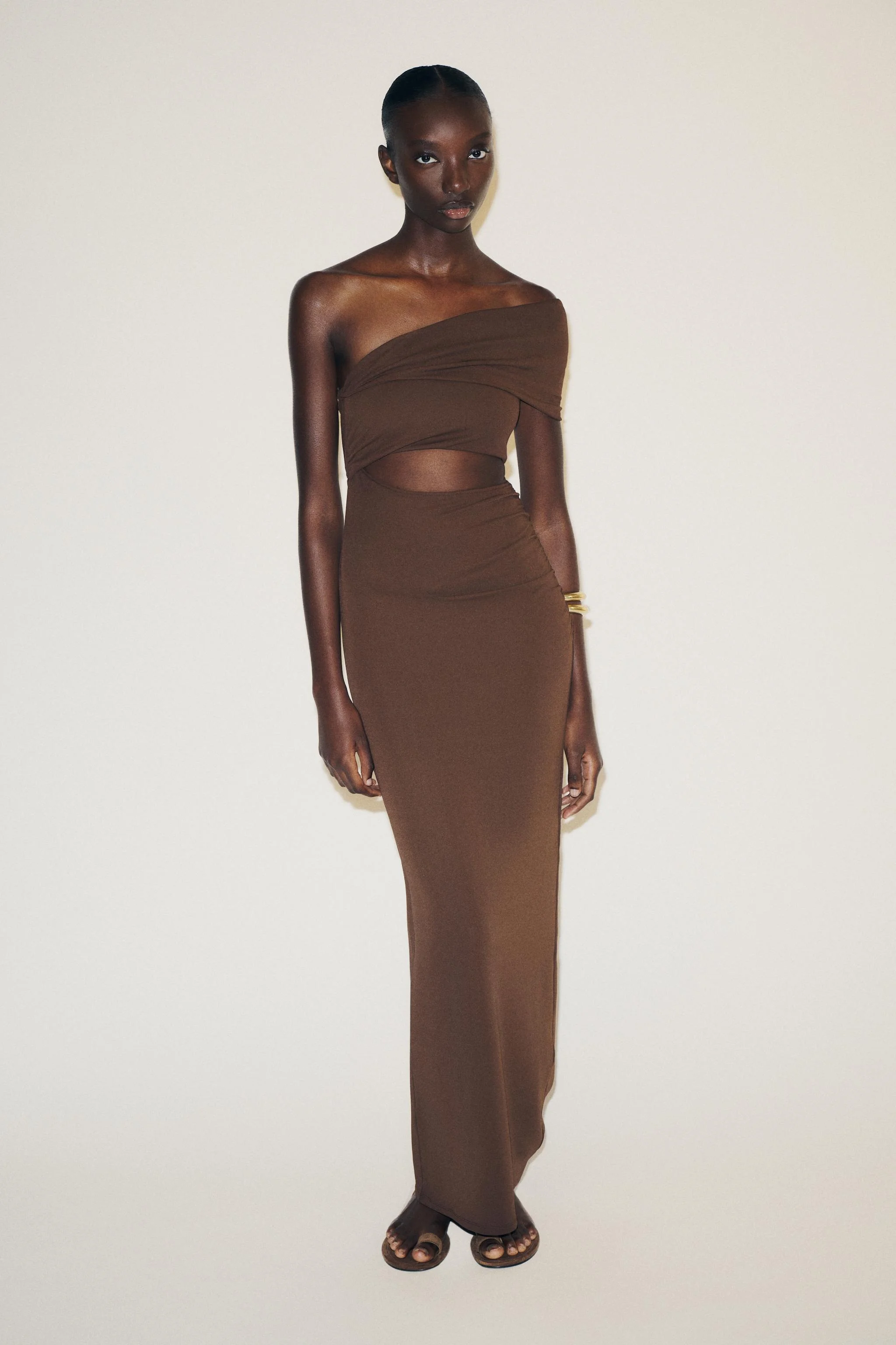 پیراهن بلند با برش نامتقارن